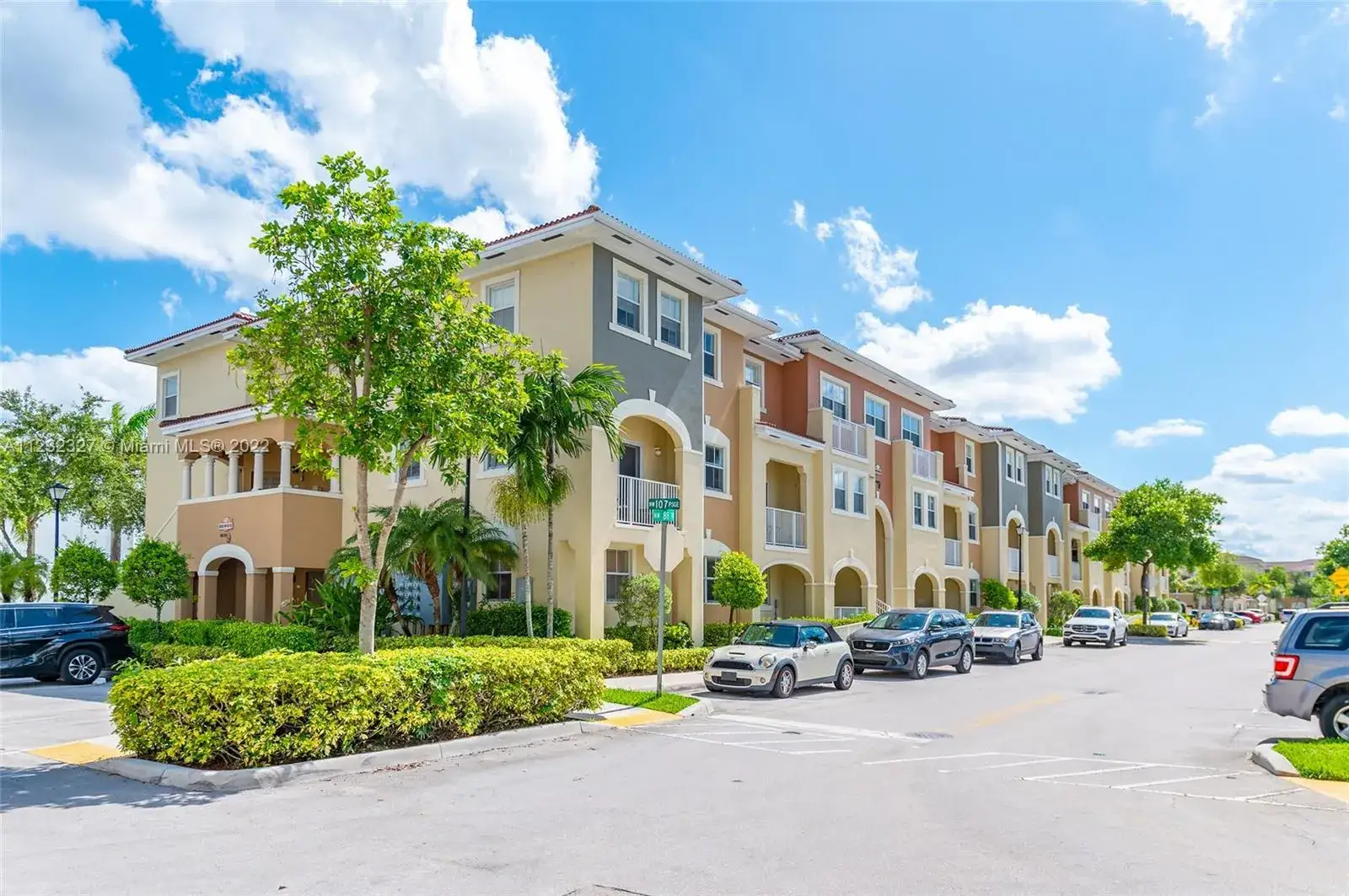 2 bedroom 2 bath Residential for sale at 10800 NW 88th Ter # 218, Doral FL 33178