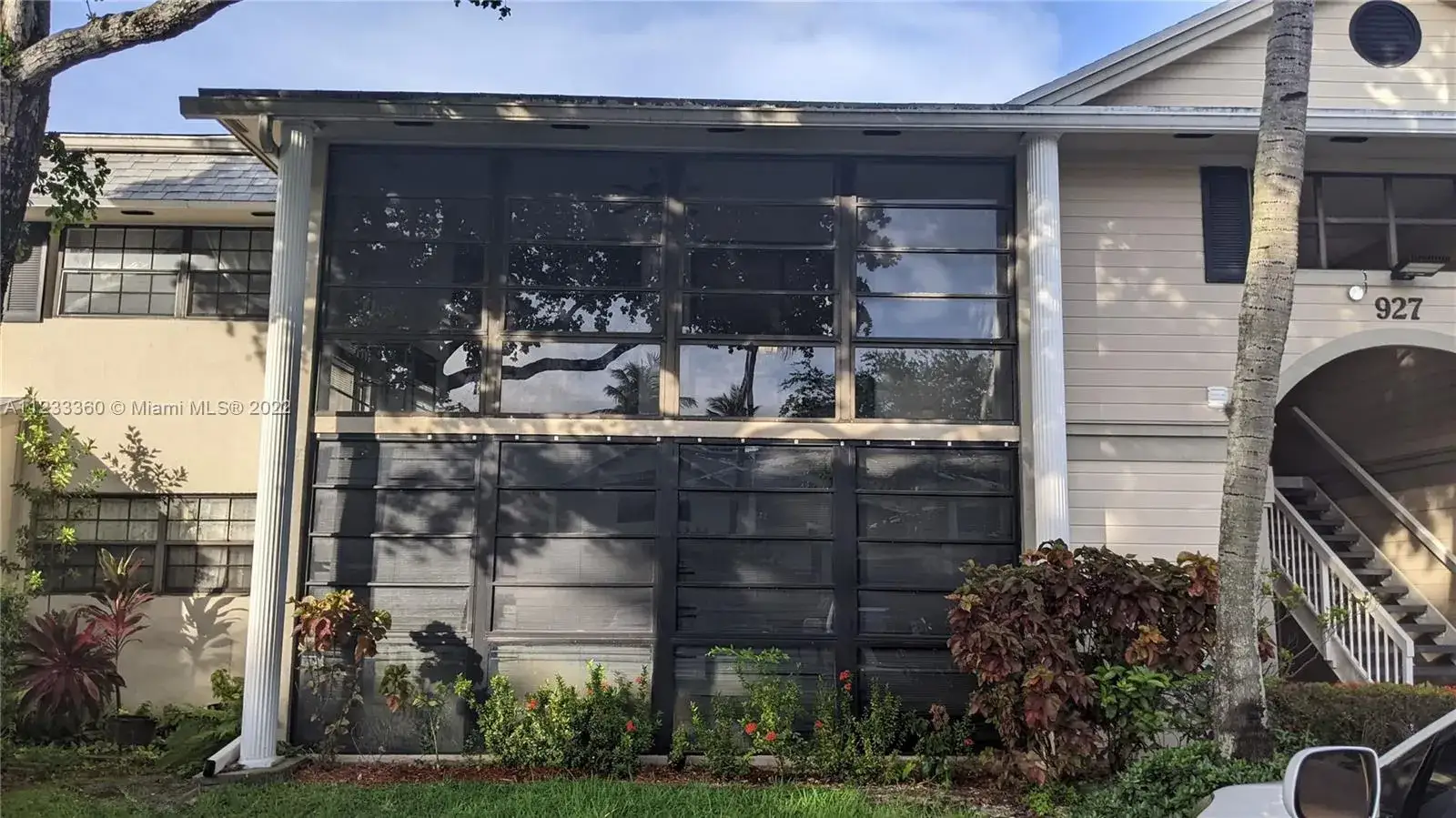 2 bedroom 2 bath Residential for sale at 927 NE 199th St # 205, Miami FL 33179