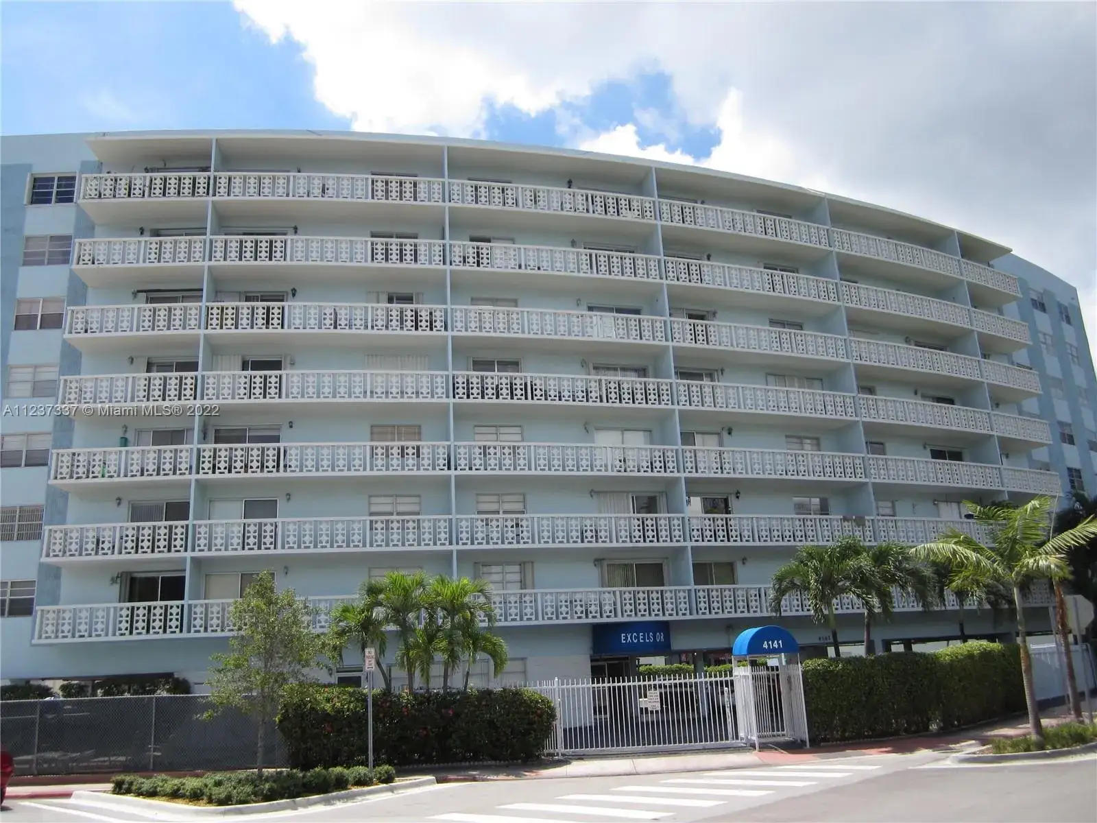 1 bedroom 1 bath Residential Lease for rent at 4141 Nautilus Dr # 7F, Miami Beach FL 33140