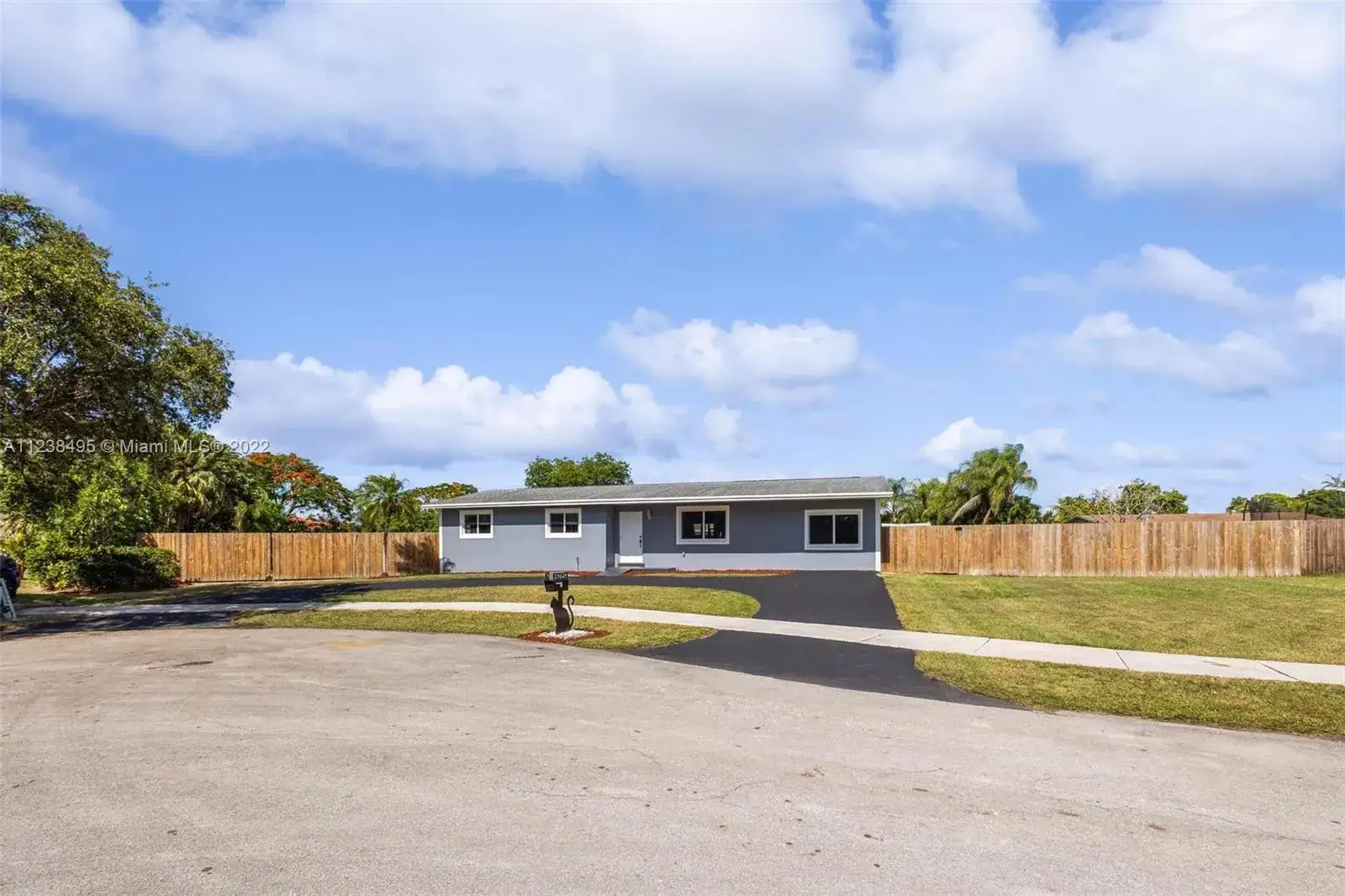 3 bedroom 2 bath Residential for sale at 27645 SW 163rd Ave, Homestead FL 33031