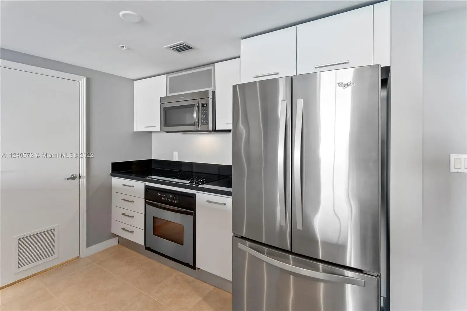 2 bedroom 2 bath Residential for sale at 9066 SW 73rd Ct # 2106, Miami FL 33156
