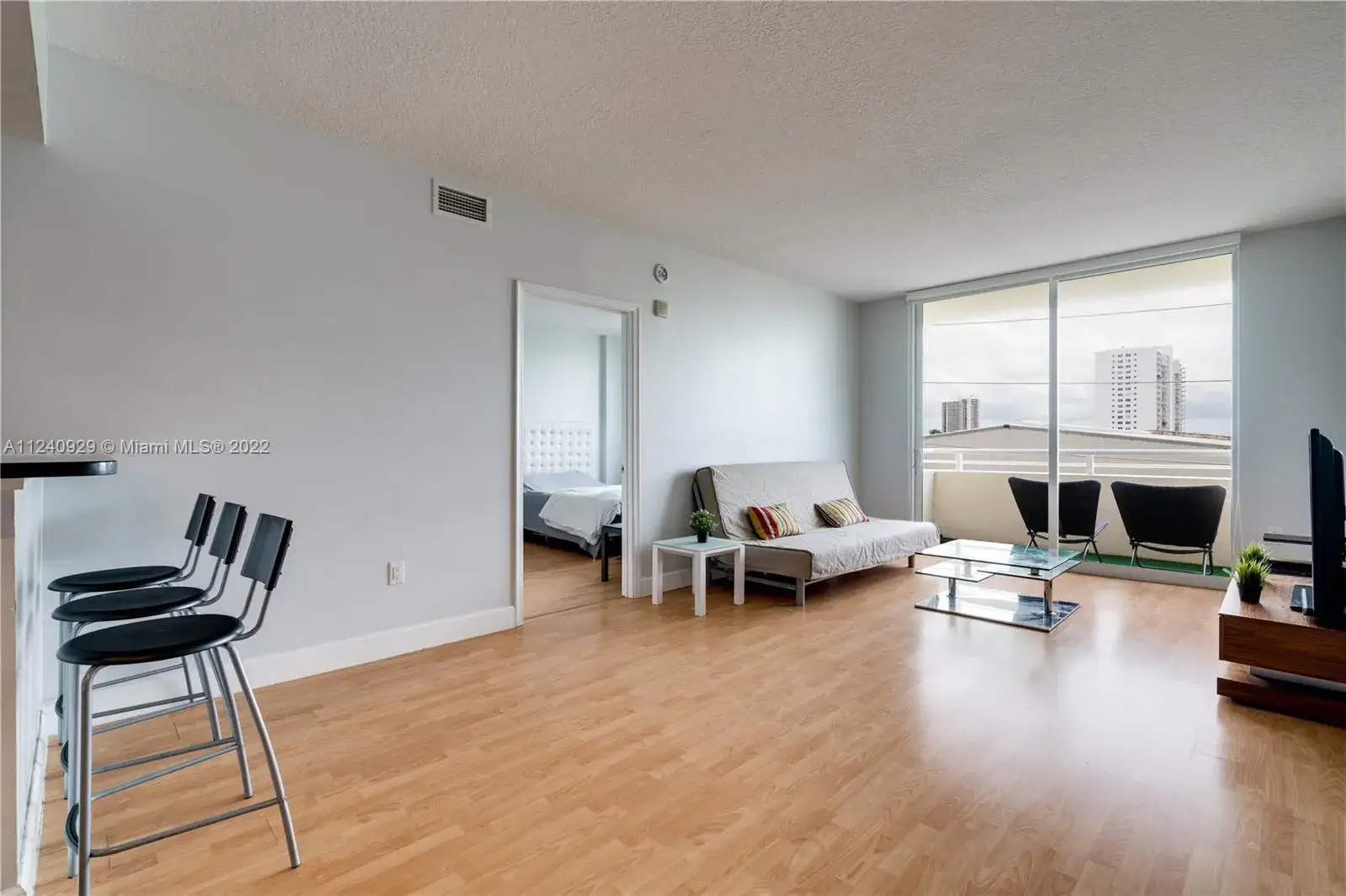 2 bedroom 2 bath Residential for sale at 18800 NE 29th Ave, Aventura FL 33180