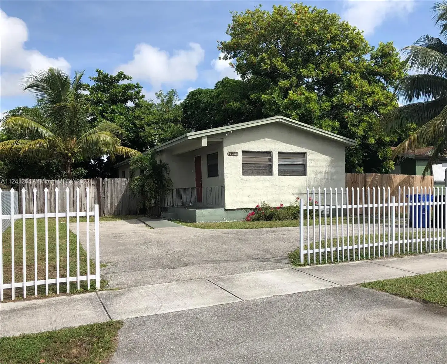 4 bedroom 2 bath Residential for sale at 2941 NW 25TH ST, Fort Lauderdale FL 33311