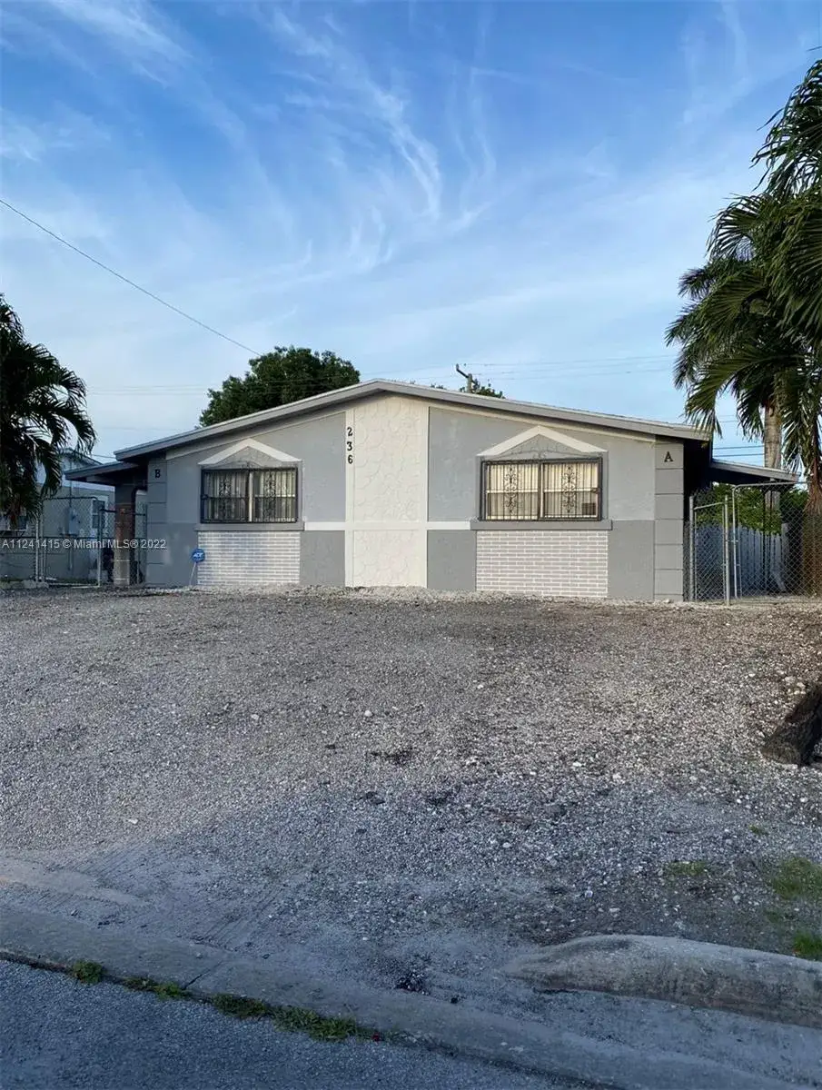 Residential Income for sale at 236 NW 9th Ave, South Bay FL 33493