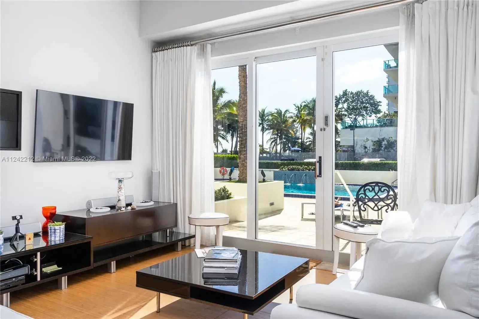 1 bedroom 1 bath Residential for sale at 6917 Collins Ave # 103, Miami Beach FL 33141