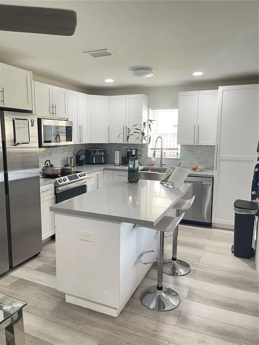 3 bedroom 2 bath Residential Lease for rent at 2665 NW 99th Ave # 2665, Coral Springs FL 33065