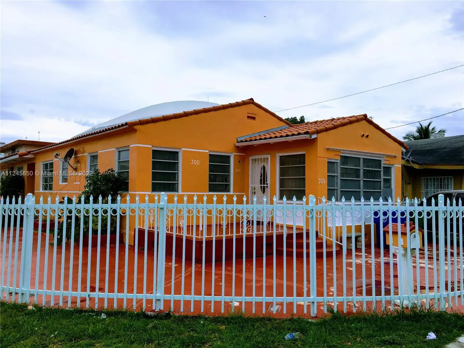 Residential Income for sale at 300 NW 13th Ave, Miami FL 33125