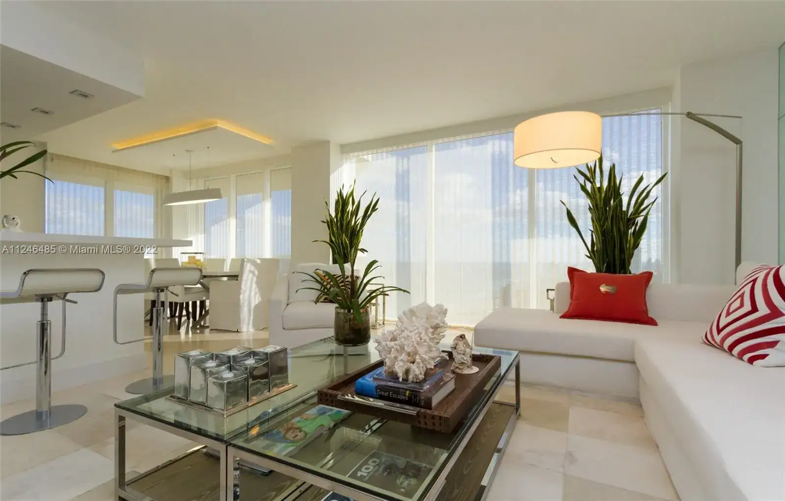 3 bedroom 3 bath Residential Lease for rent at 4775 Collins Ave # 3203, Miami Beach FL 33140
