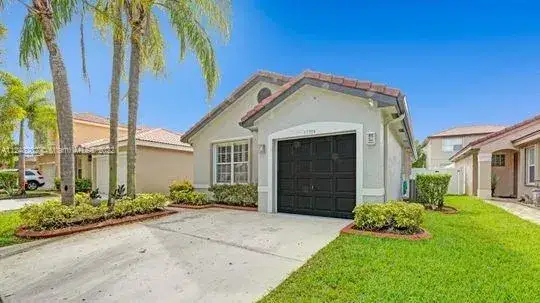 3 bedroom 2 bath Residential for sale at 17914 SW 29th Ct, Miramar FL 33029