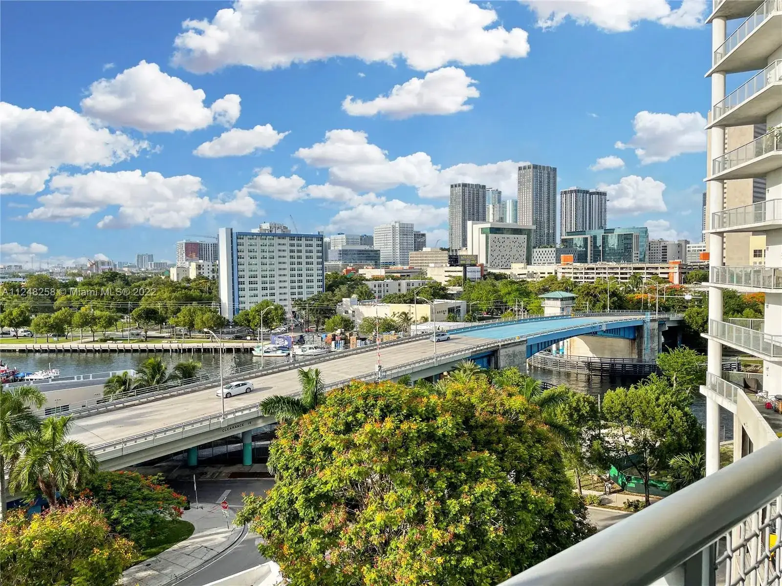 1 bedroom 1 bath Residential Lease for rent at 10 SW South River Dr # 810, Miami FL 33130