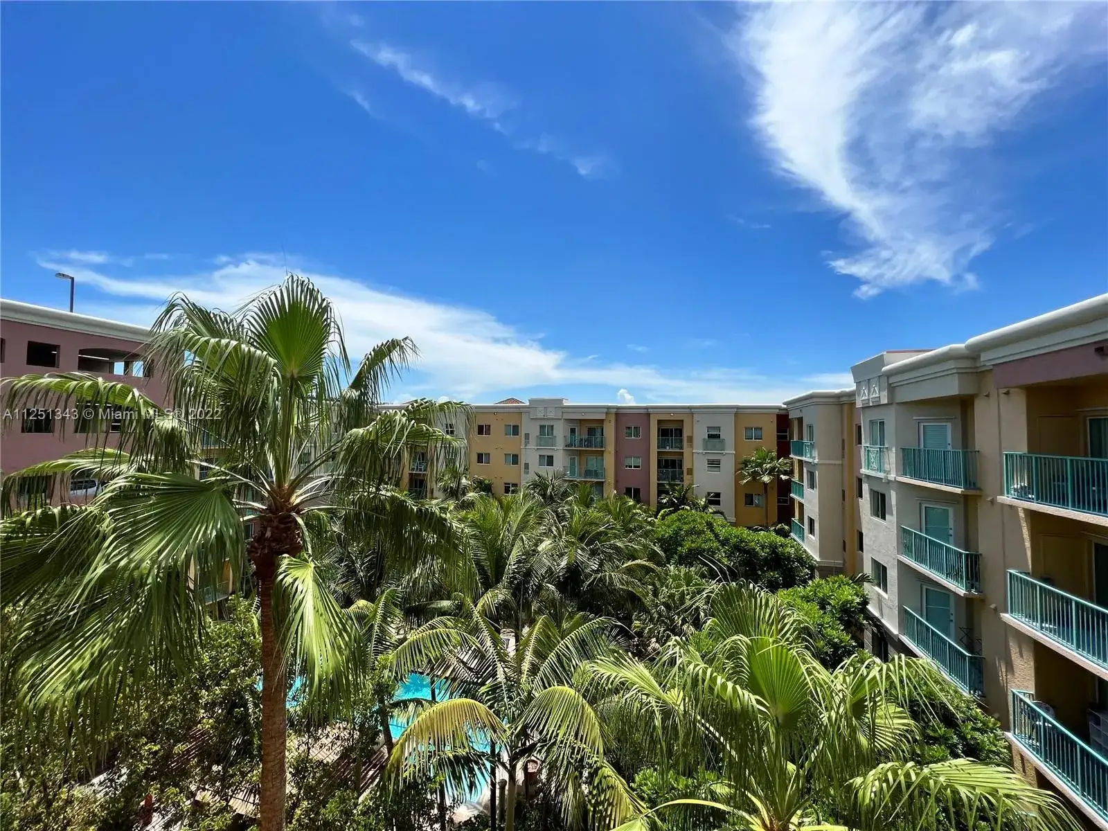 3 bedroom 2 bath Residential for sale at 6001 SW 70th St # 650, South Miami FL 33143