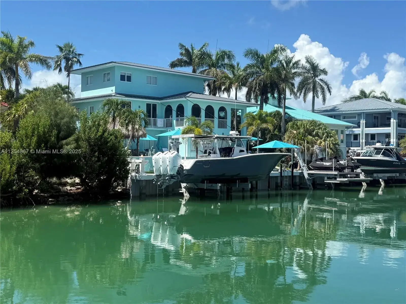 4 bedroom 3 bath Residential Lease for rent at 124 S Indies, Marathon FL 33050
