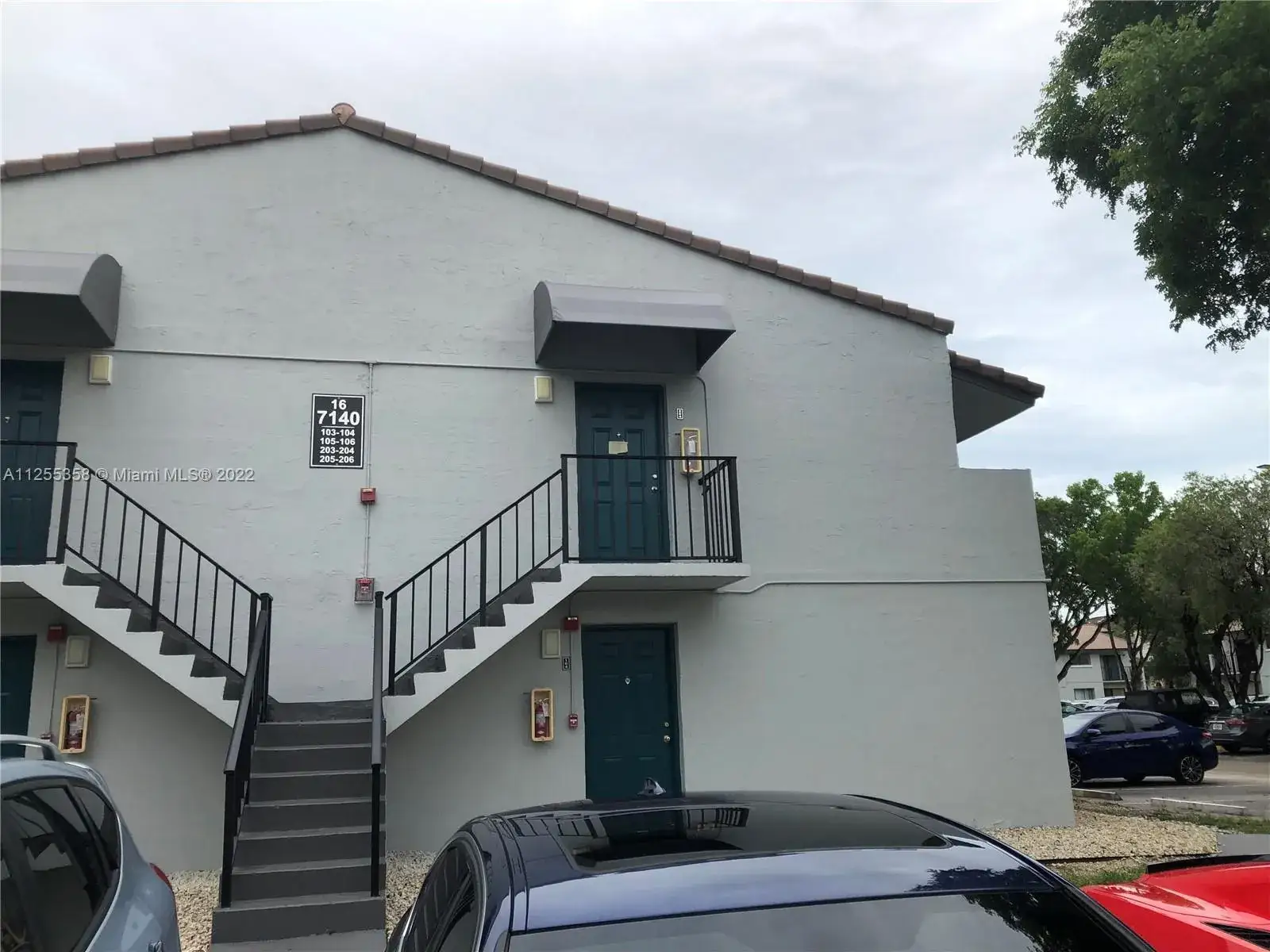 2 bedroom 2 bath Residential for sale at 7140 NW 179th St # 204, Hialeah FL 33015