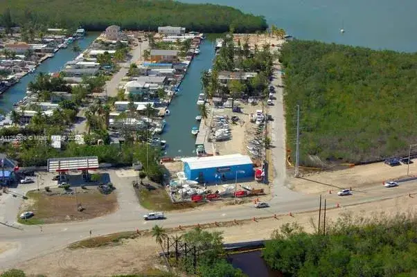 Commercial Sale for sale at 10660 Summerland Dr, FL 33037