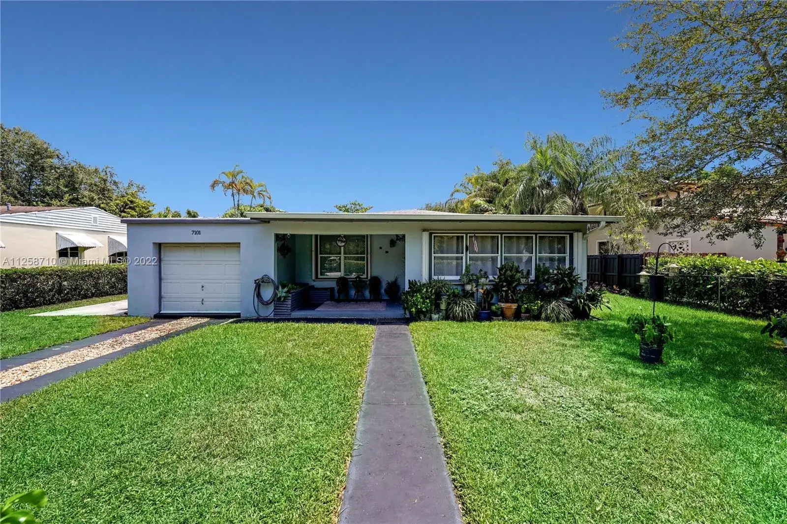 3 bedroom 3 bath Residential for sale at 7101 SW 64th Ct, South Miami FL 33143