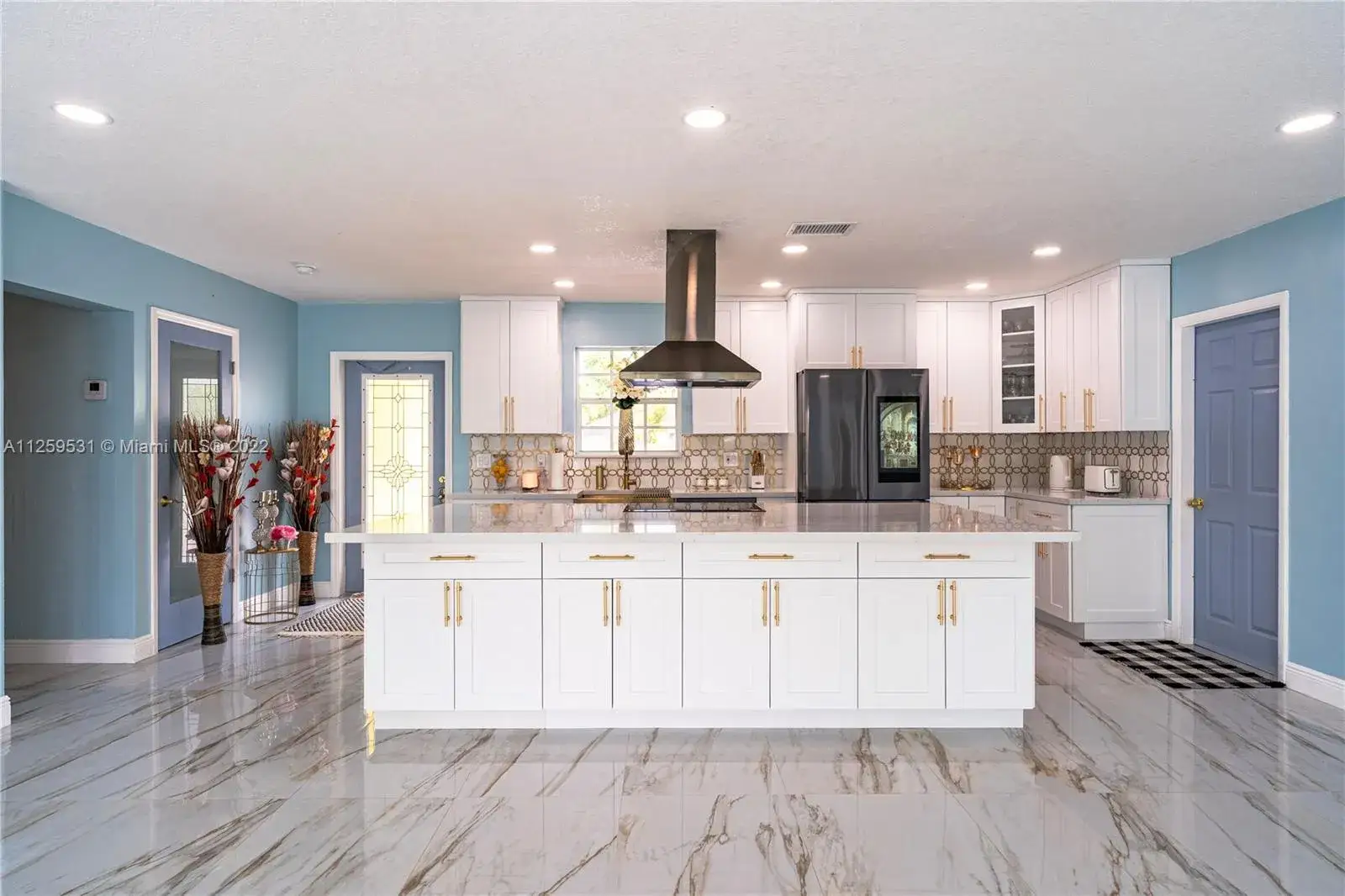 4 bedroom 2 bath Residential Lease for rent at 611 SW 64th Way, Pembroke Pines FL 33023