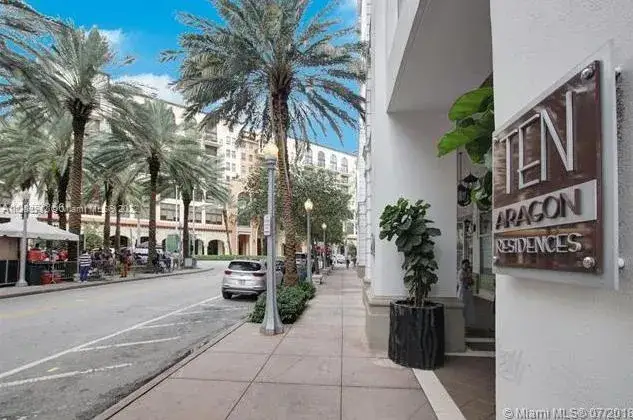 1 bedroom 1 bath Residential Lease for rent at 10 Aragon Ave # 1513, Coral Gables FL 33134