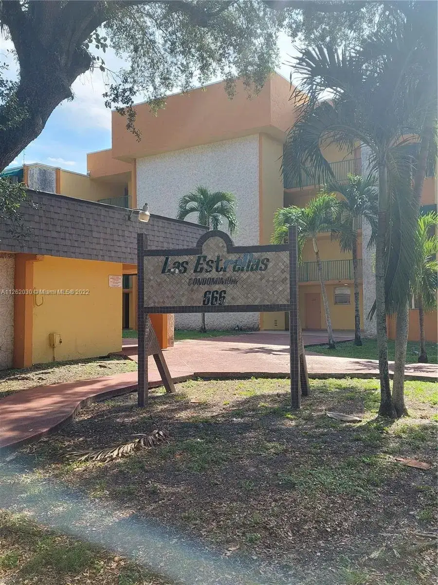 1 bedroom 1 bath Residential Lease for rent at 666 W 81st St # 208, Hialeah FL 33014