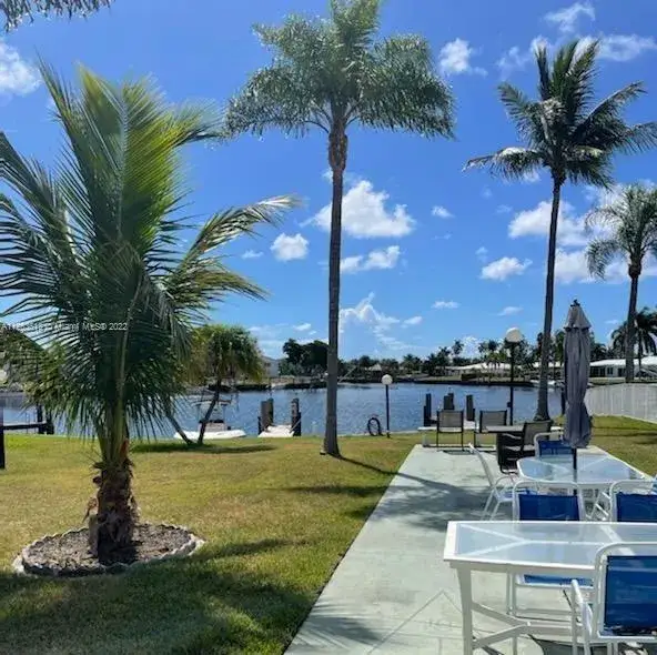 2 bedroom 2 bath Residential for sale at 600 Pine Dr # 306, Pompano Beach FL 33060