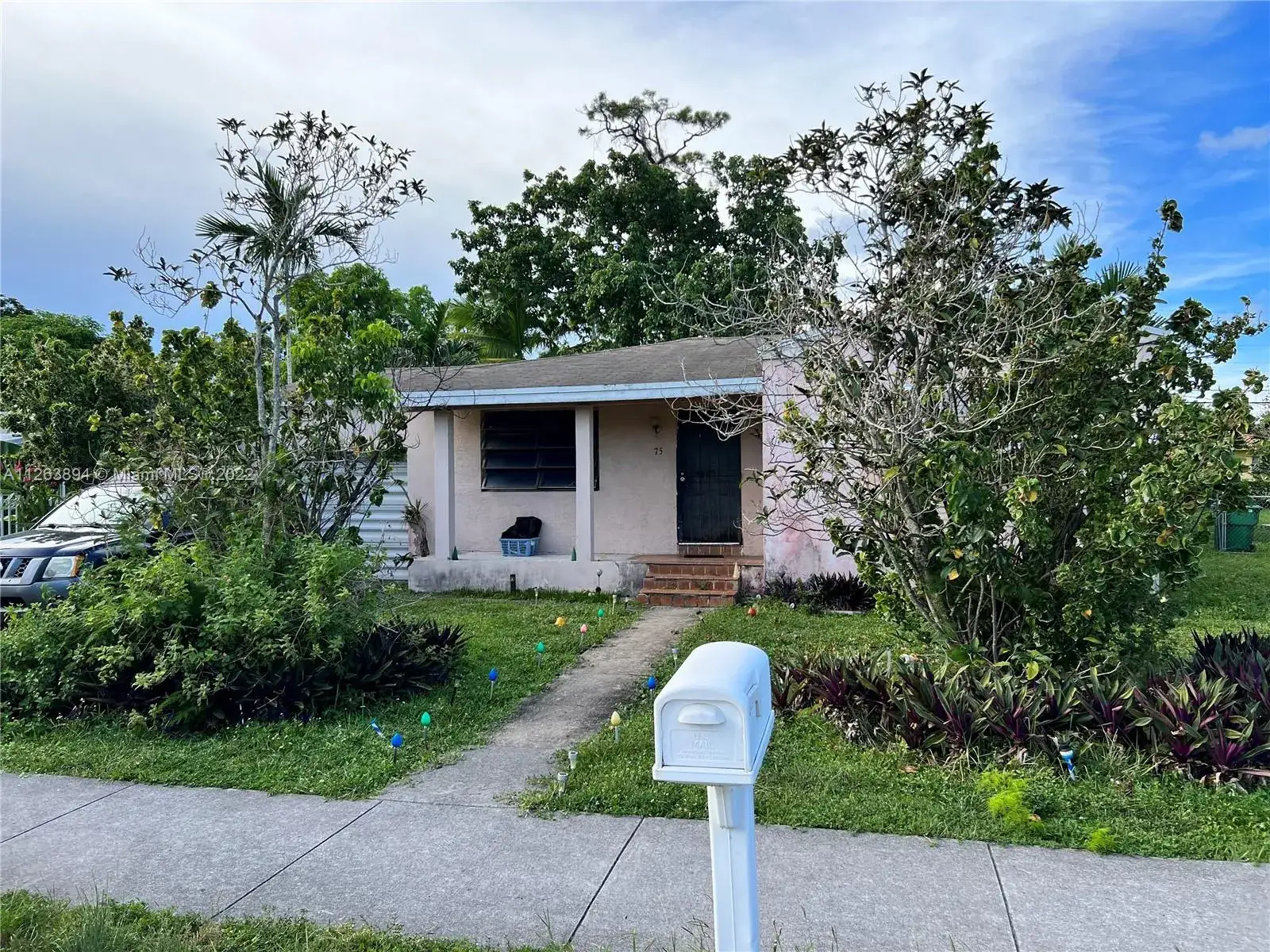 3 bedroom 2 bath Residential for sale at 75 NW 117th St, Miami FL 33168