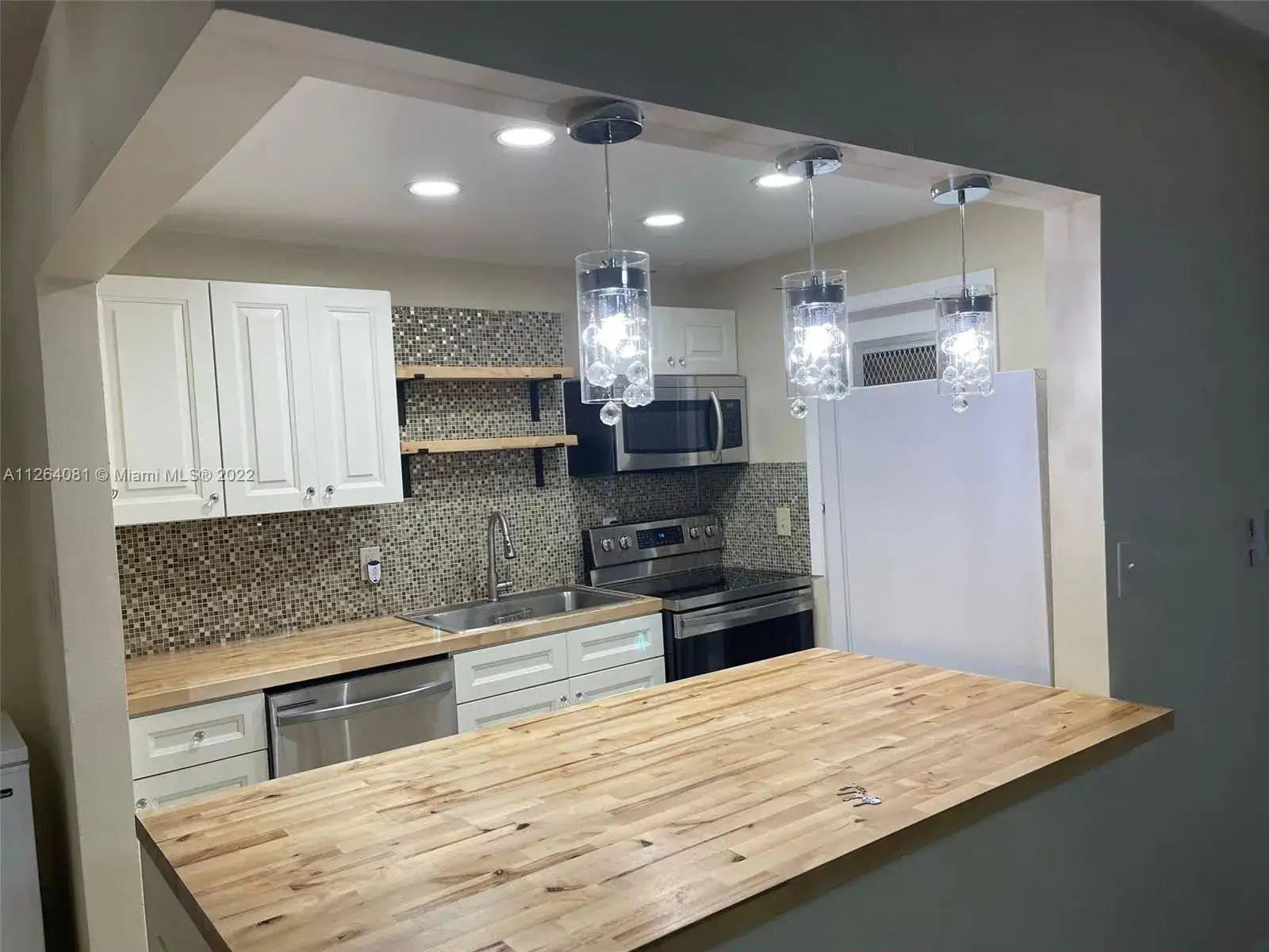2 bedroom 1 bath Residential Lease for rent at 1631 NW 46th Ave # 119, Lauderhill FL 33313