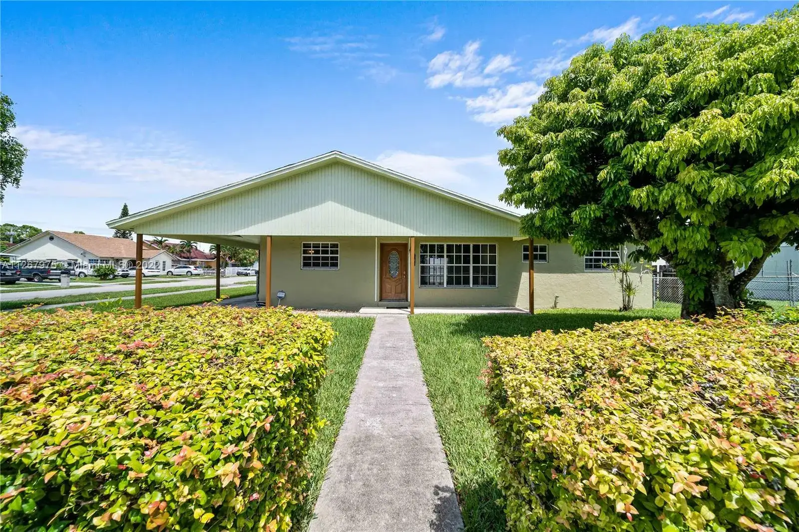 3 bedroom 2 bath Residential for sale at 16035 SW 298th Ter, Homestead FL 33033