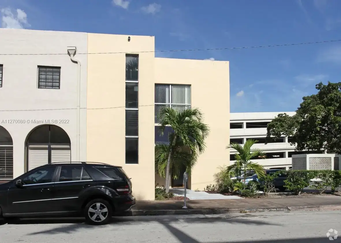 Commercial Sale for sale at 325 Almeria Ave, Coral Gables FL 33134