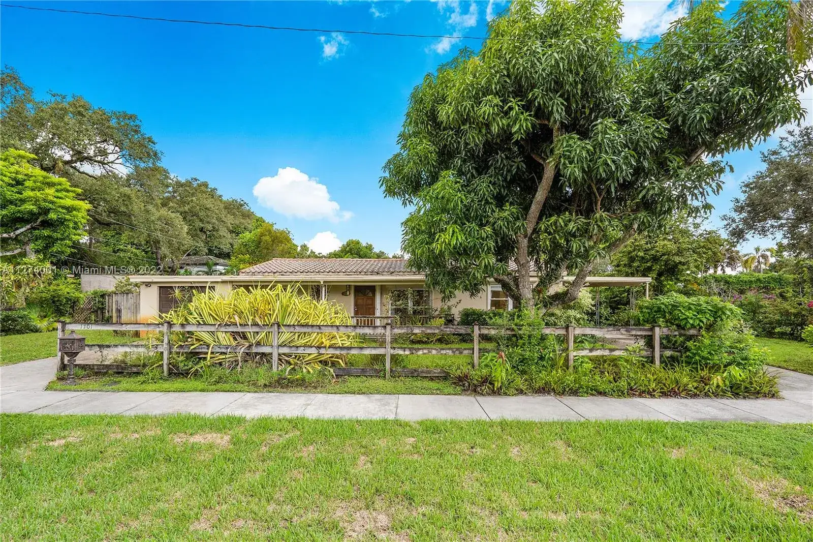 3 bedroom 2 bath Residential for sale at 1701 SW 12th Ave, Fort Lauderdale FL 33315
