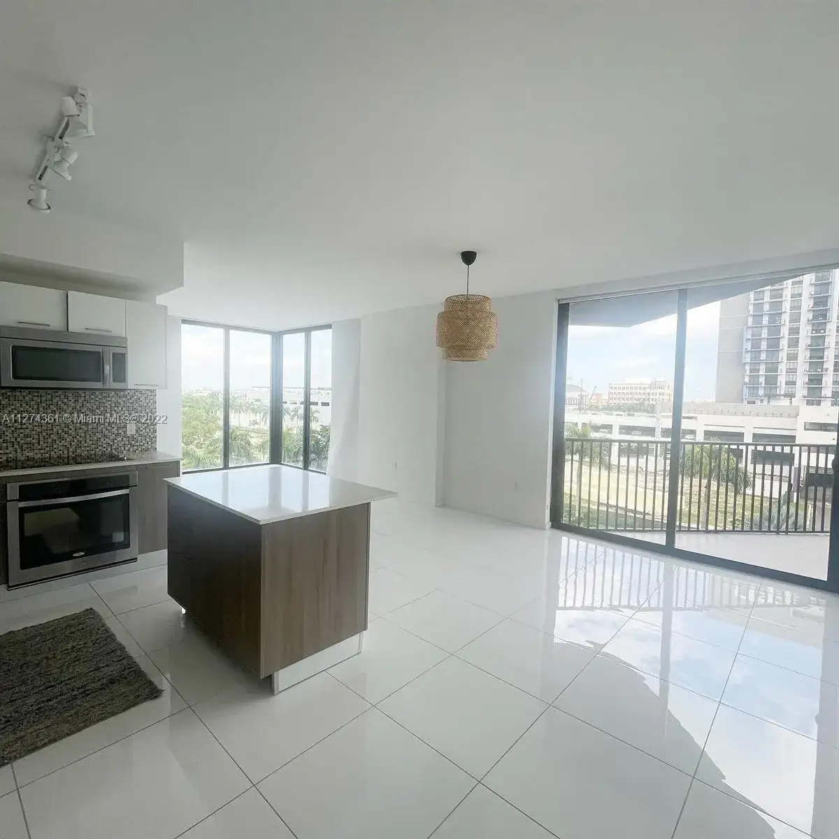2 bedroom 2 bath Residential Lease for rent at 5300 NW 85th Ave # 311, Doral FL 33166