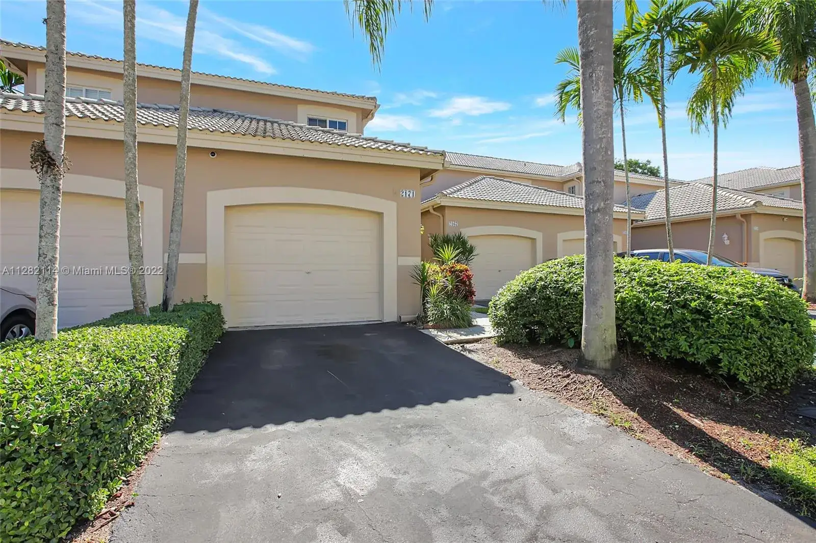 3 bedroom 2 bath Residential for sale at 2171 Madeira Dr, Weston FL 33327