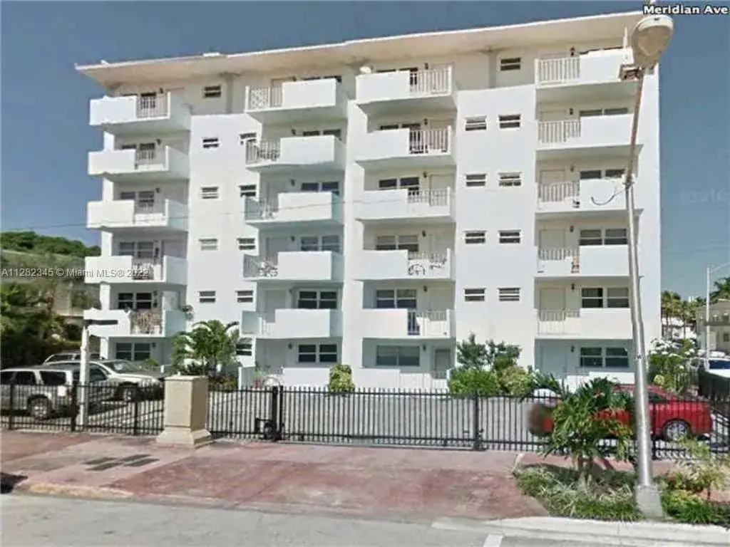 1 bedroom 1 bath Residential Lease for rent at 801 Meridian Ave # 4G, Miami Beach FL 33139