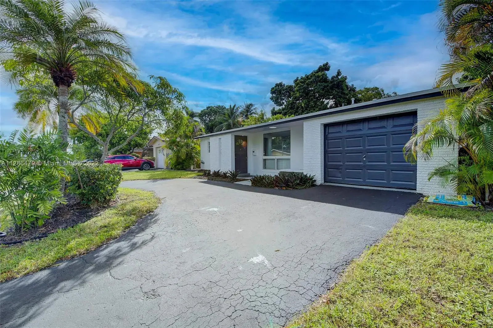 3 bedroom 2 bath Residential for sale at 5940 NW 16th St, Sunrise FL 33313