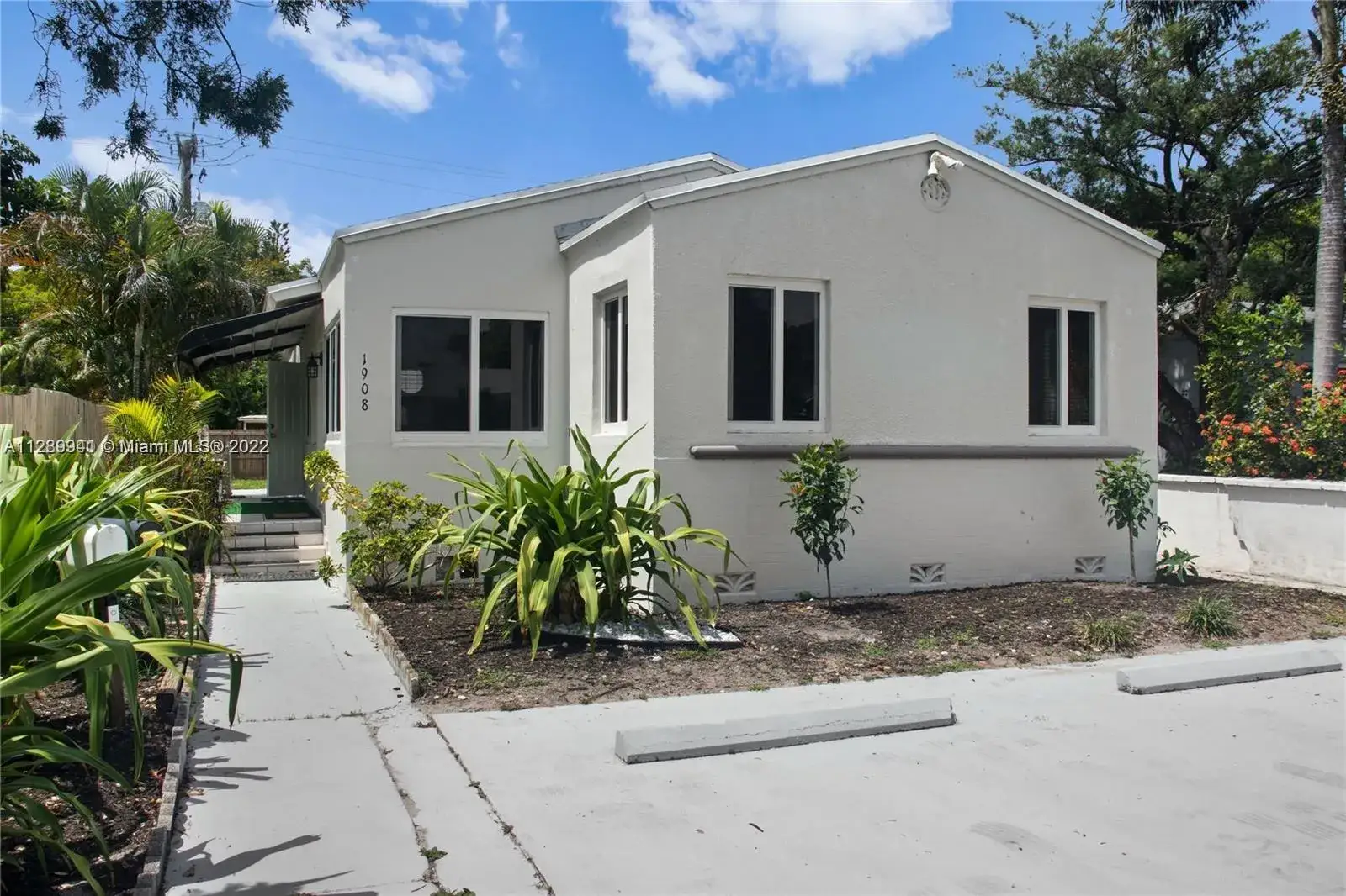3 bedroom 1 bath Residential Lease for rent at 1908 Funston St # 2, Hollywood FL 33020
