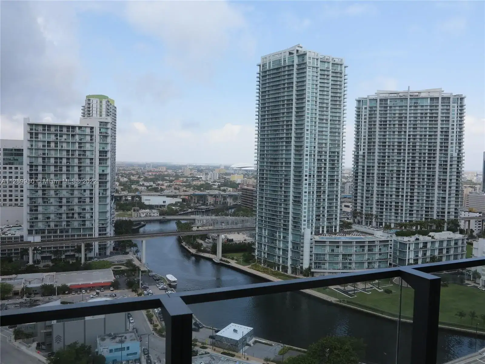 2 bedroom 2 bath Residential for sale at 68 SE 6th St # 2110, Miami FL 33131