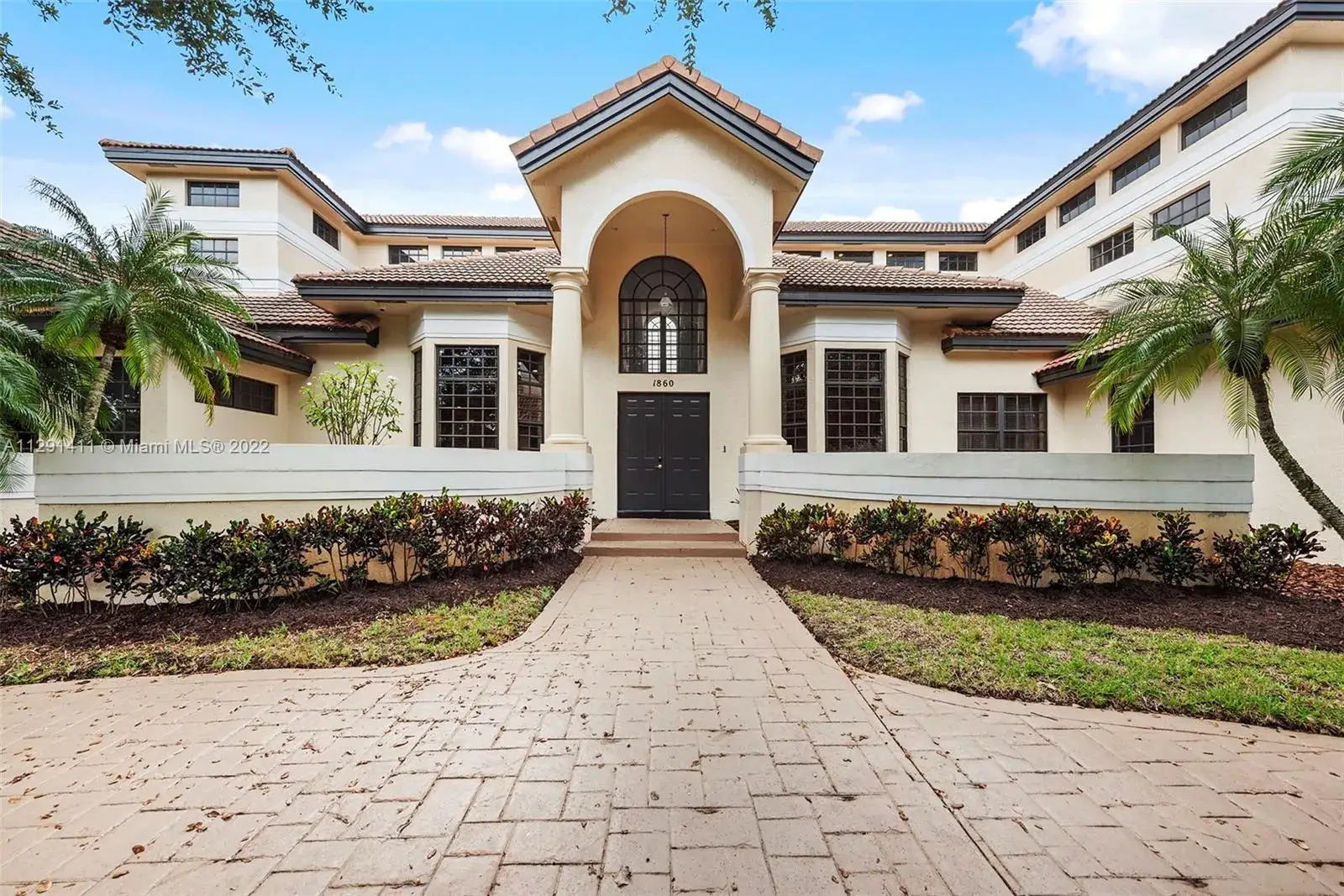6 bedroom 9 bath Residential for sale at 1860 Merion Ln, Coral Springs FL 33071