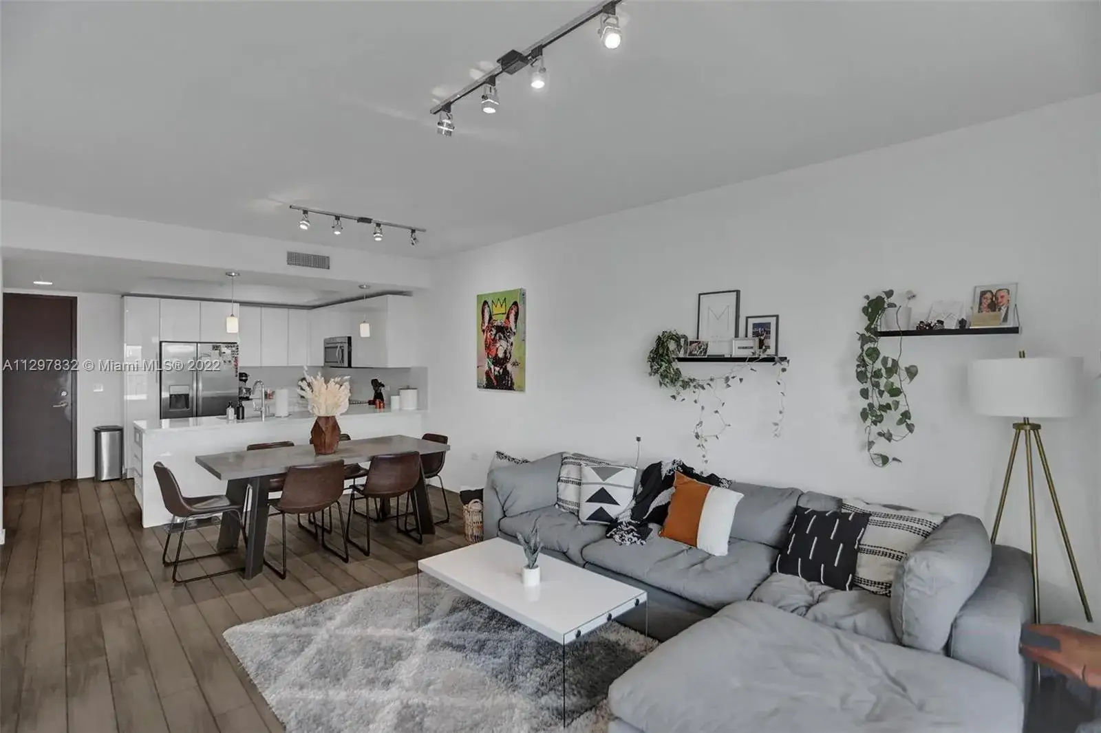1 bedroom 1 bath Residential Lease for rent at 999 SW 1st Ave # 1409, Miami FL 33130