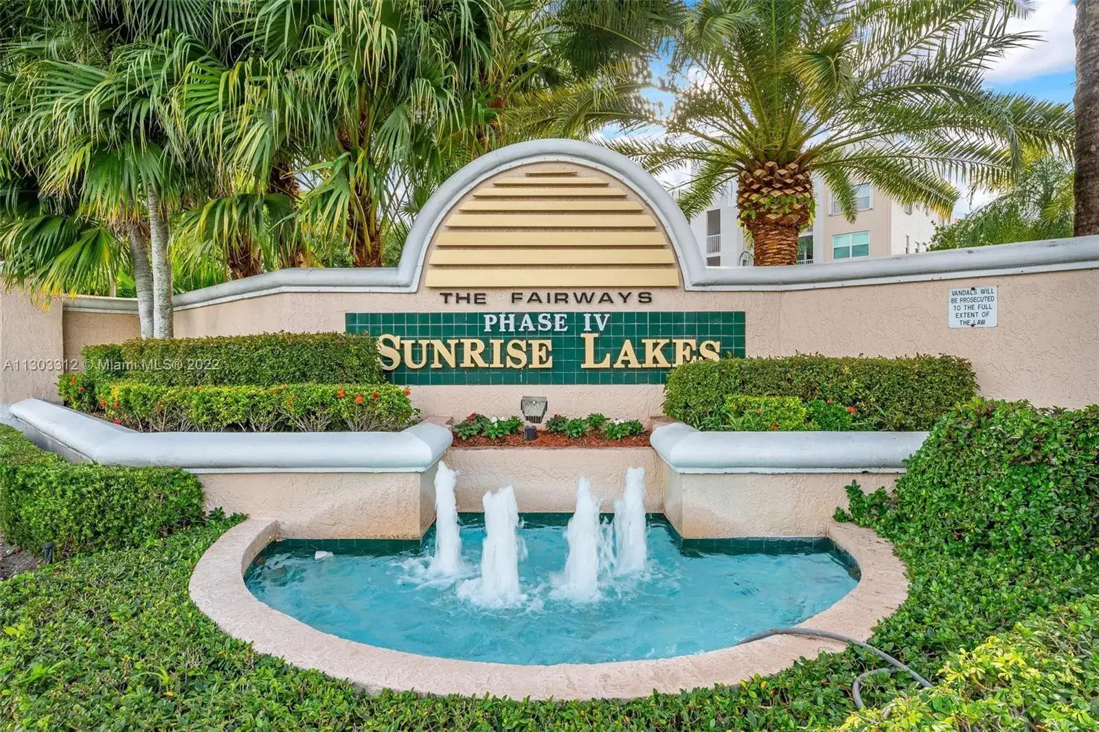 2 bedroom 2 bath Residential for sale at 2455 N Nob Hill Rd # 404, Sunrise FL 33322