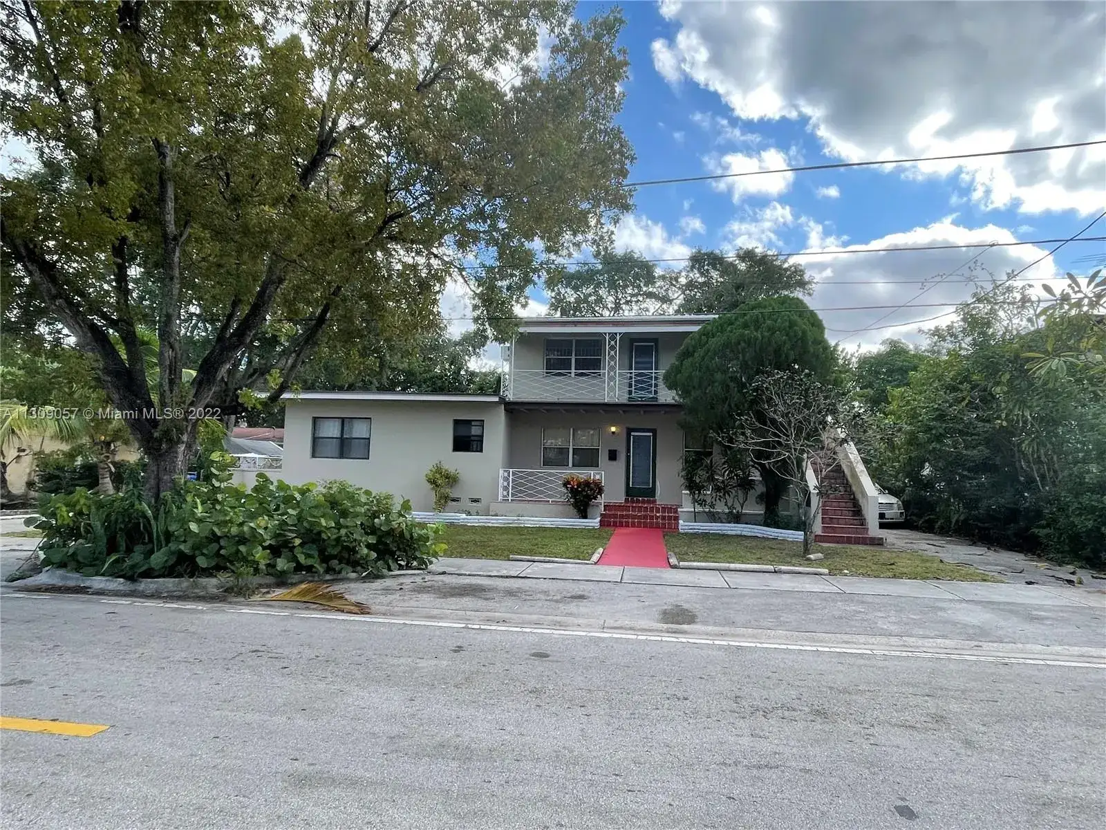 Residential Income for sale at 546-548 NE 65th St, Miami FL 33138