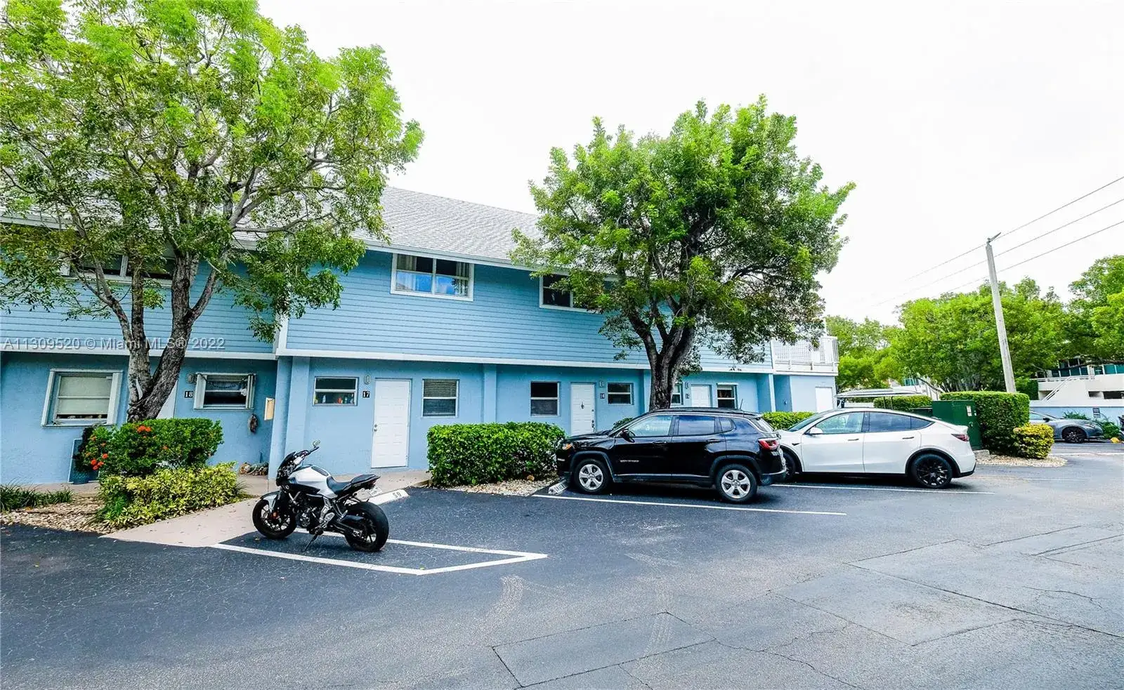 2 bedroom 1 bath Residential Lease for rent at 798 Crandon Blvd # C, Key Biscayne FL 33149