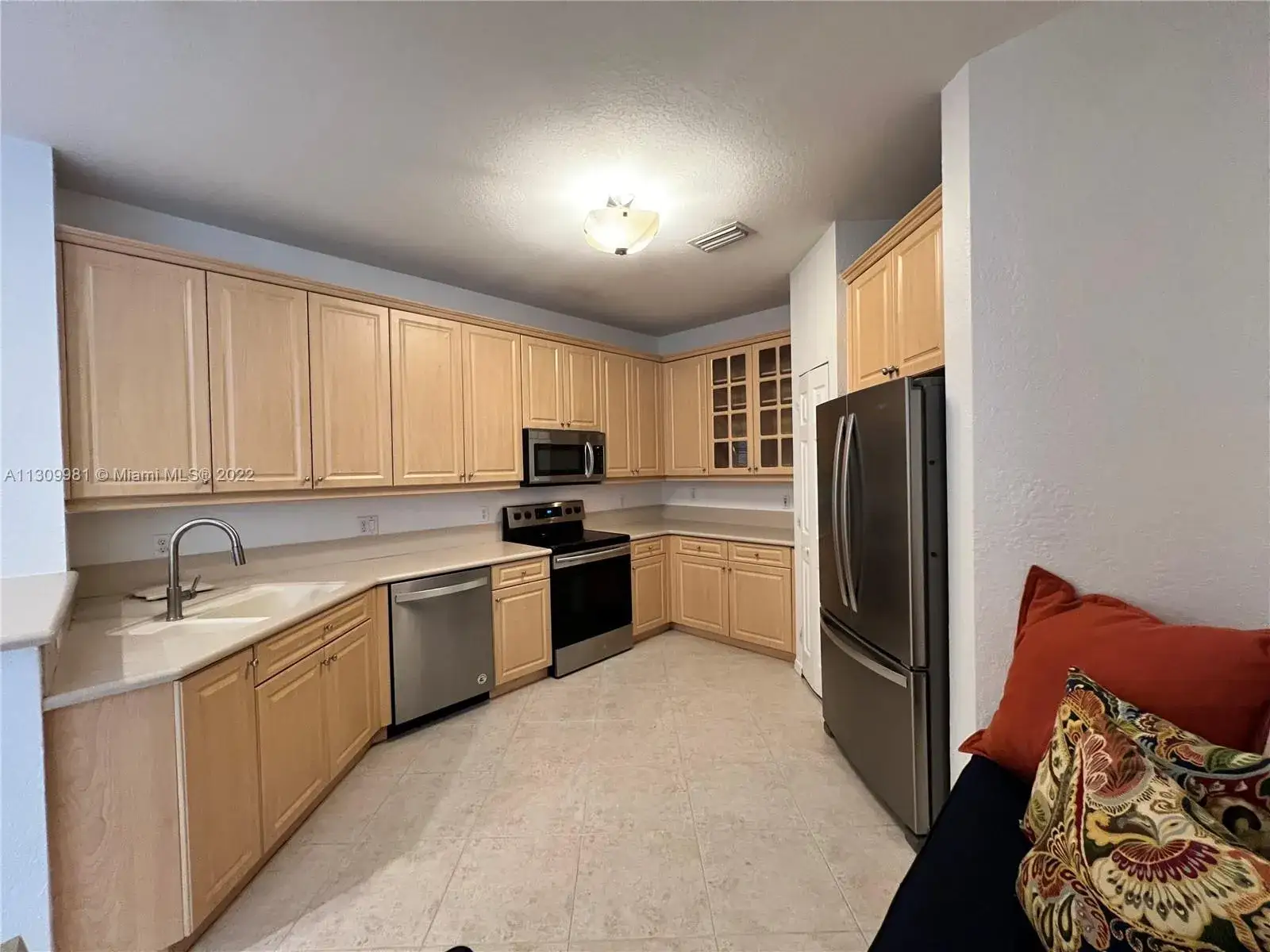 3 bedroom 2 bath Residential for sale at 5737 NW 119th Dr # 5737, Coral Springs FL 33076