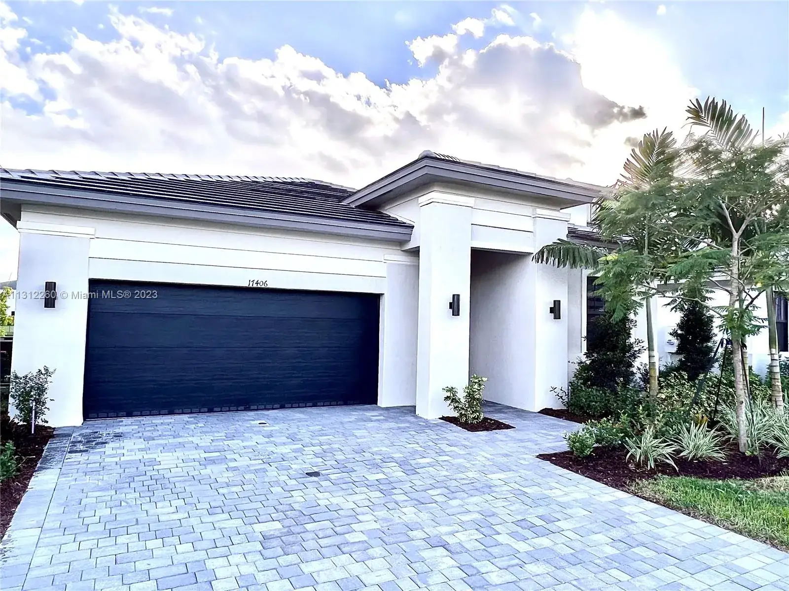 4 bedroom 3 bath Residential Lease for rent at 17406 SW 41st St, Miramar FL 33029