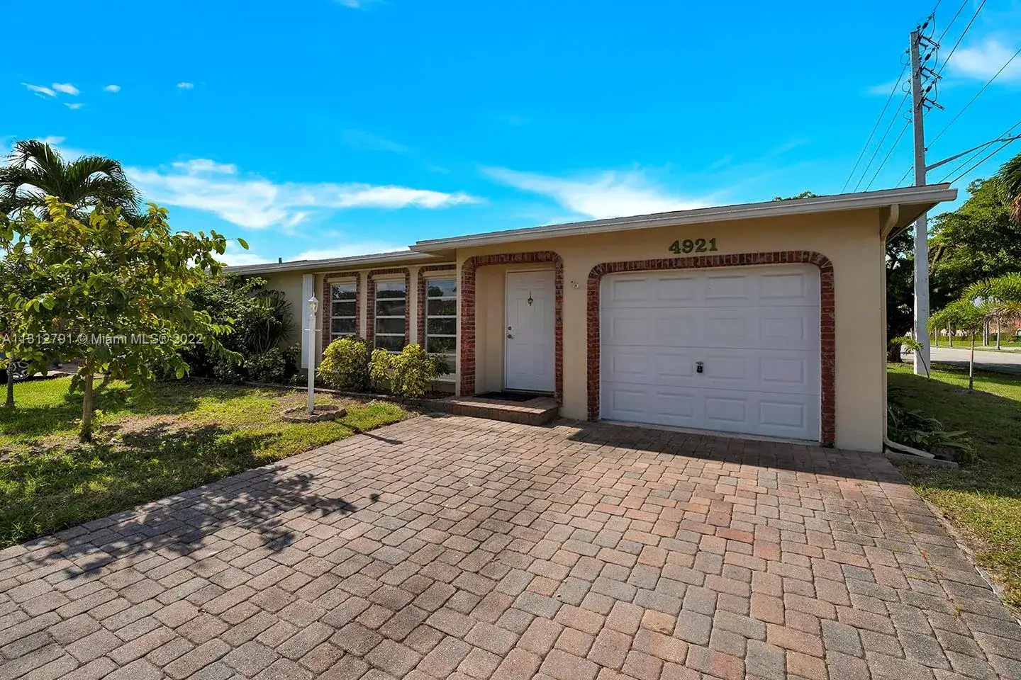 2 bedroom 2 bath Residential for sale at 4921 NW 13th Ter, Deerfield Beach FL 33064