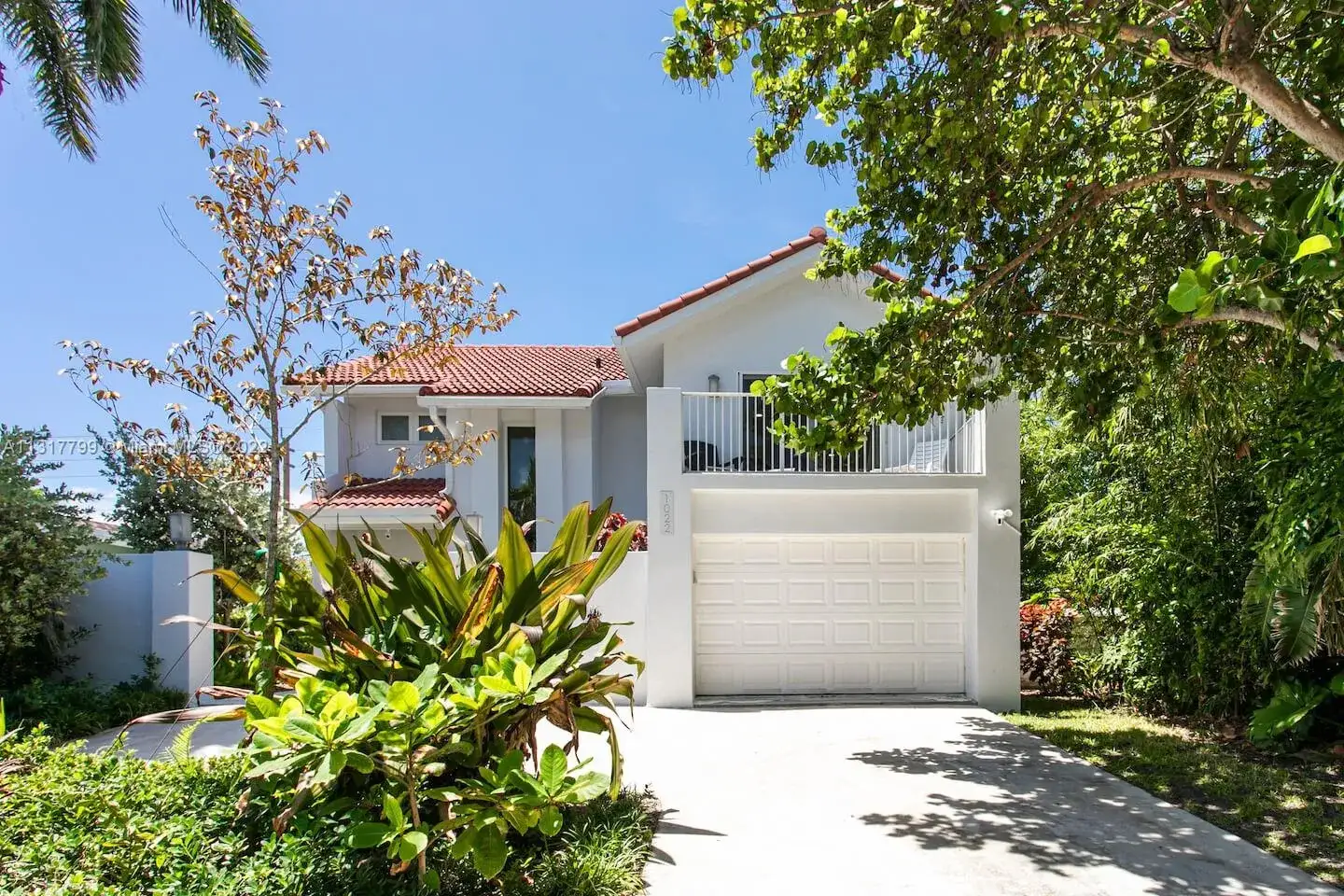 5 bedroom 3 bath Residential Lease for rent at 1022 Adams St, Hollywood FL 33019