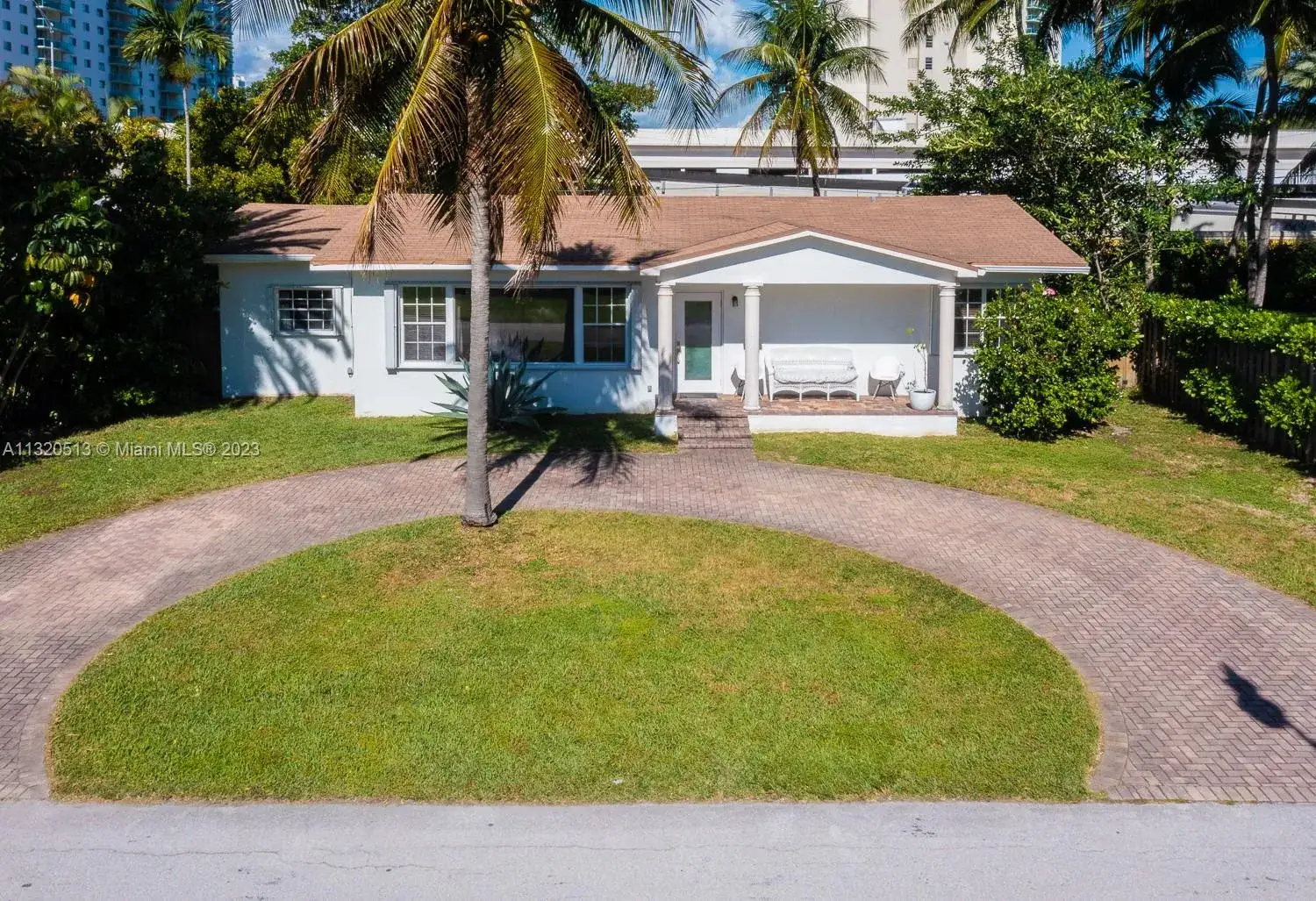 3 bedroom 2 bath Residential for sale at 225 191st Ter, Sunny Isles Beach FL 33160