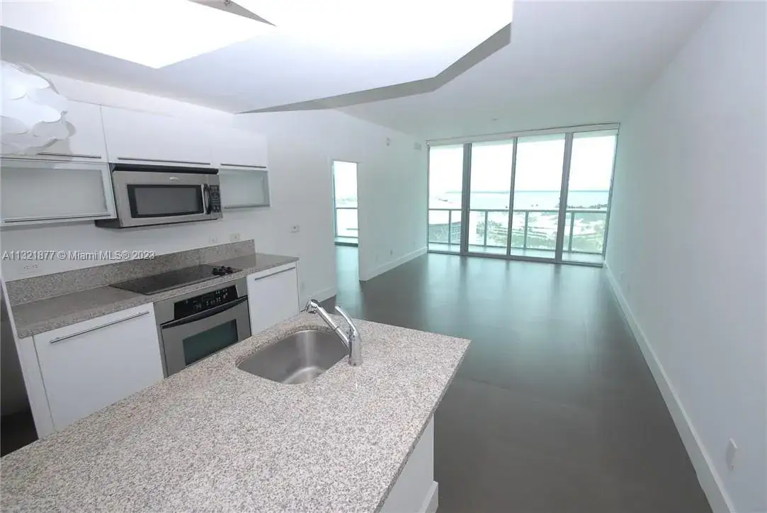 2 bedroom 2 bath Residential Lease for rent at 888 Biscayne Blvd # 1704, Miami FL 33132