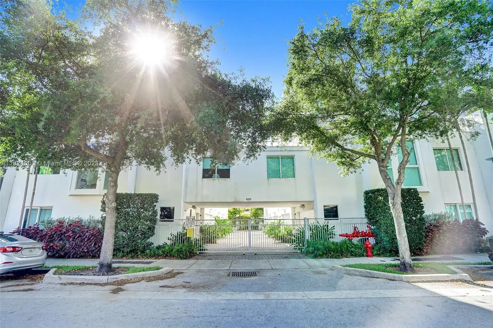 3 bedroom 3 bath Residential Lease for rent at 791 NE 4th Ave, Fort Lauderdale FL 33304