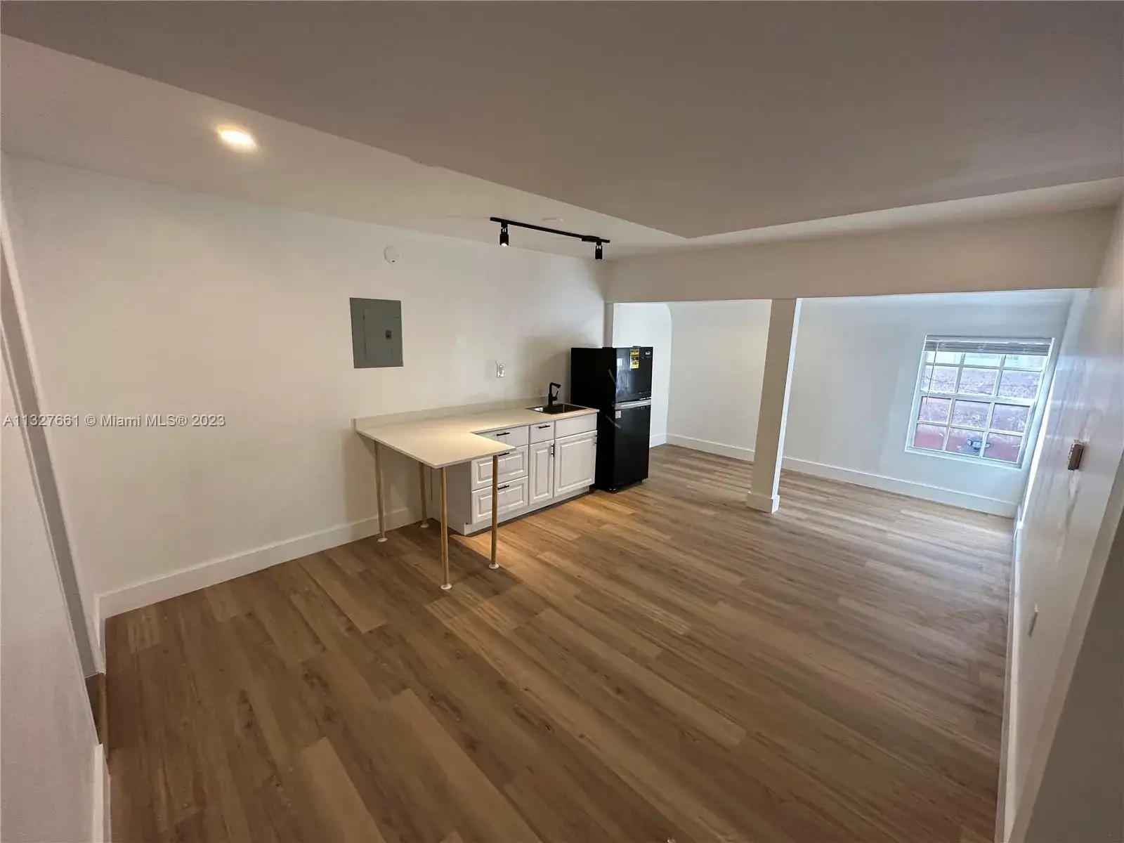 1 bath Residential Lease for rent at 453 NW 25th Ct # 5D, Miami FL 33125