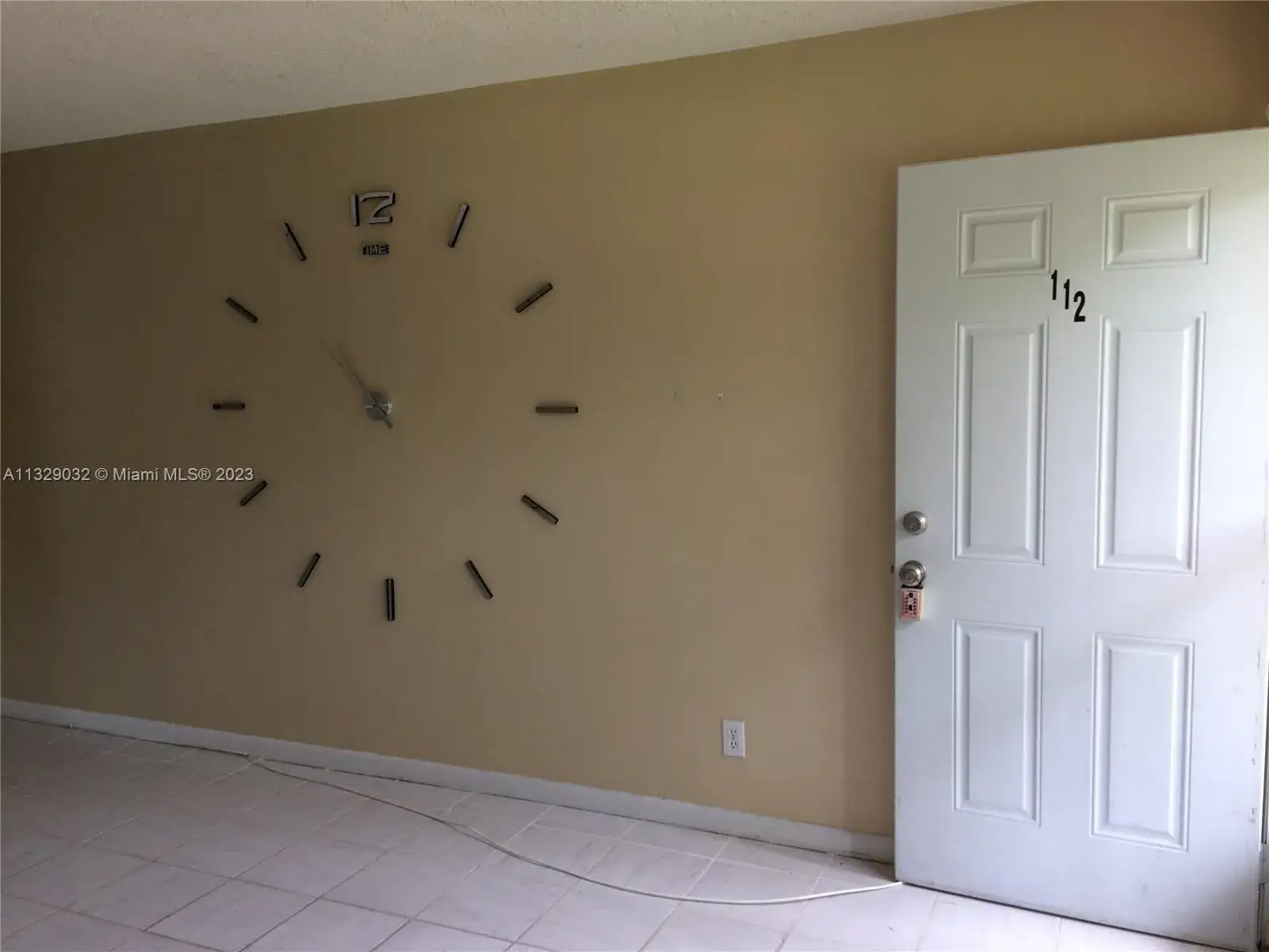 1 bedroom 1 bath Residential Lease for rent at 1431 S 14th Ave # 112, Hollywood FL 33020