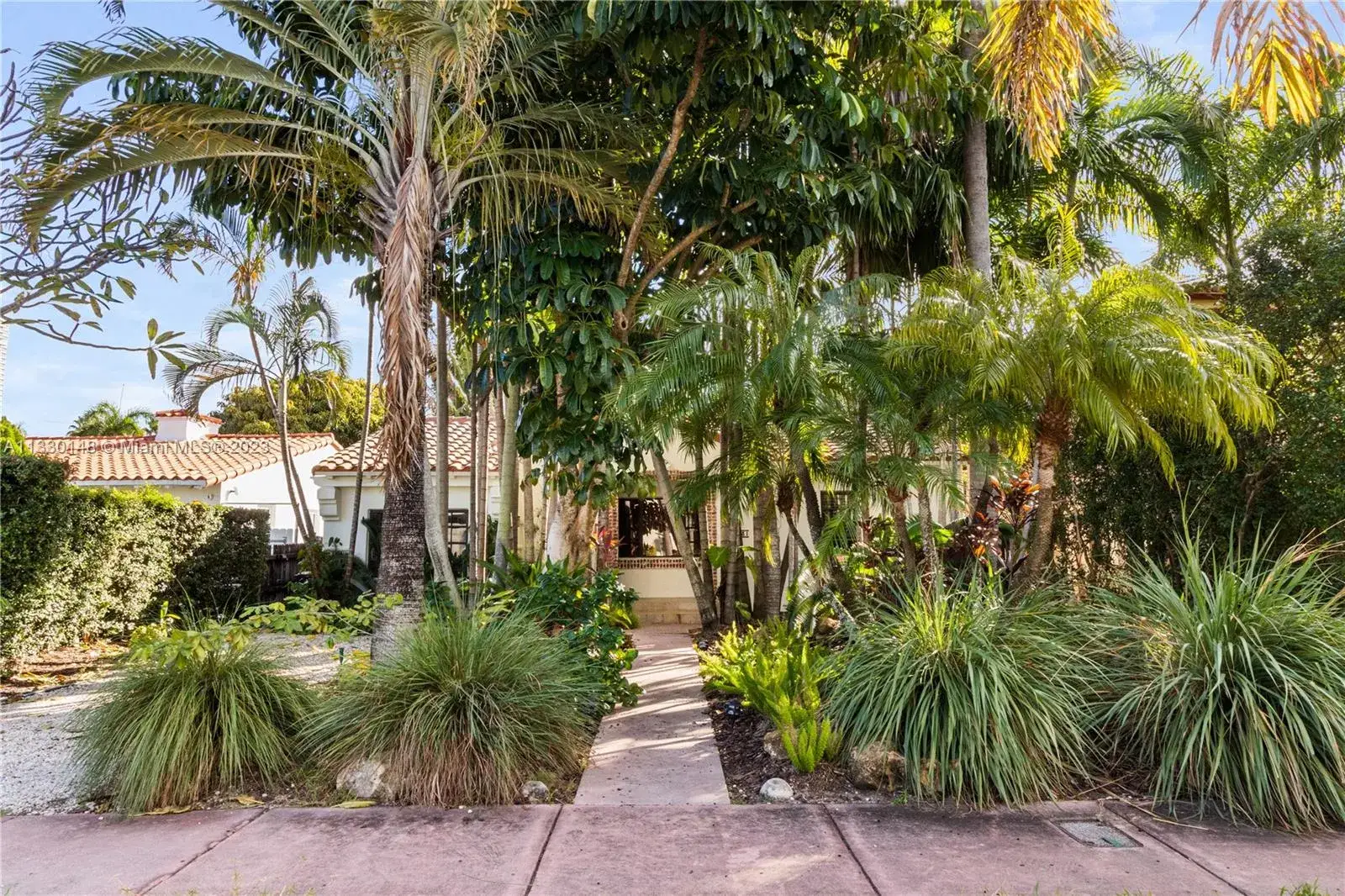 4 bedroom 2 bath Residential Lease for rent at 4531 Sheridan Ave, Miami Beach FL 33140
