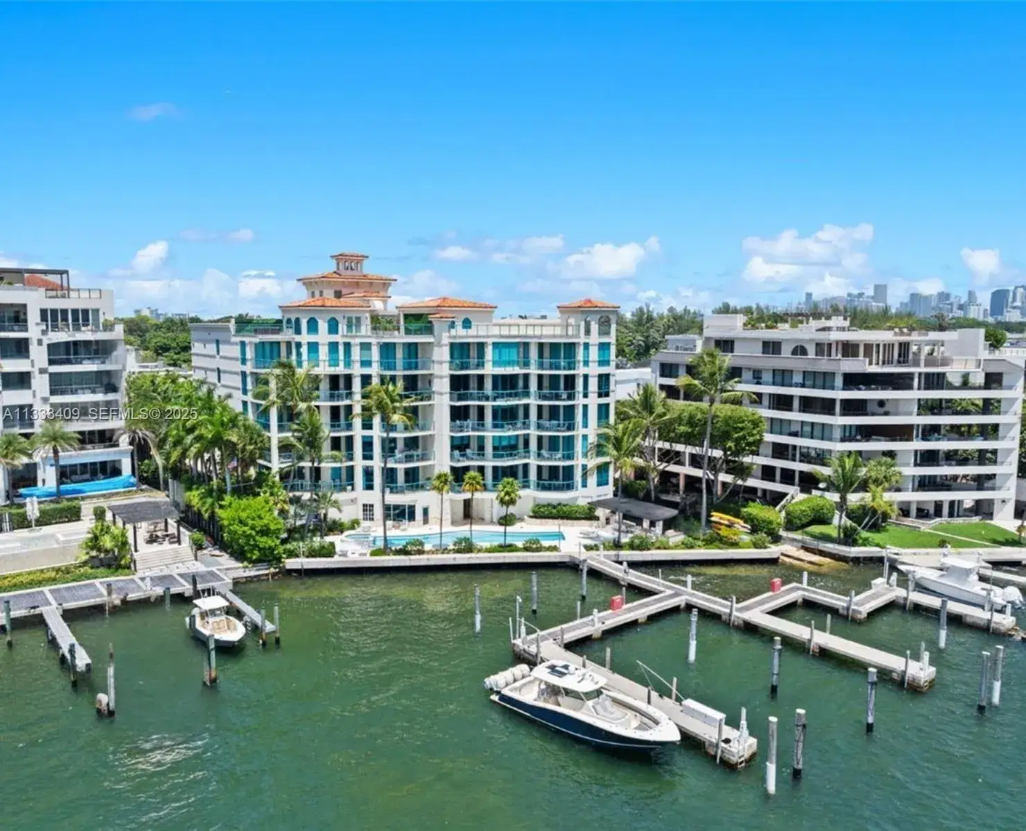 3 bedroom 3 bath Residential for sale at 1660 W Glencoe St # 302, Coconut Grove FL 33133